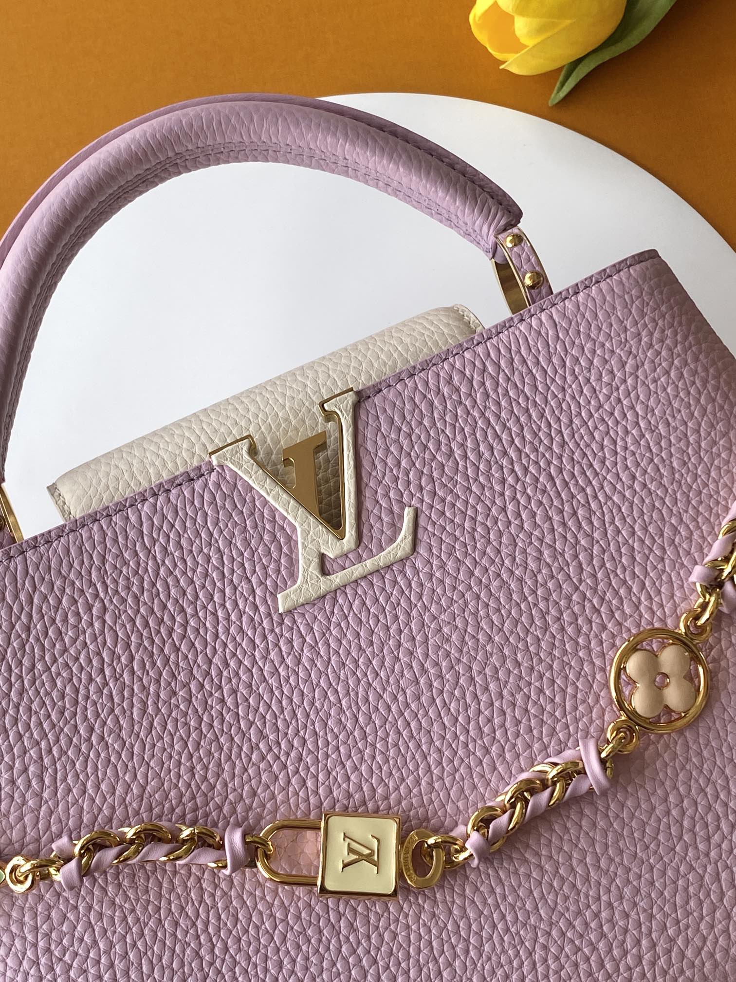 （动态芯片版）【特级全钢五金进口牛皮💋 M23950深粉紫配珍珠白金】本款 Capucines 迷你手袋