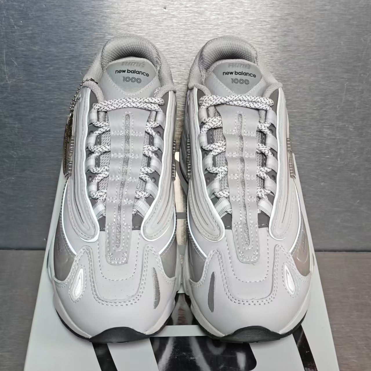 New Balance 1000 Retro Sneakers - Timeless Style and Ultimate Comfort 9 a1735115391303 0257