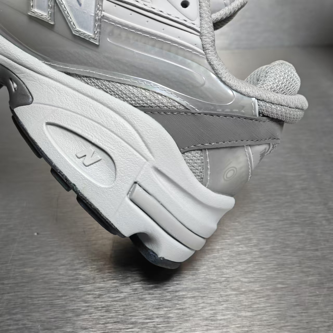 New Balance 1000 Retro Sneakers - Timeless Style and Ultimate Comfort 8 a1735115391303 4070
