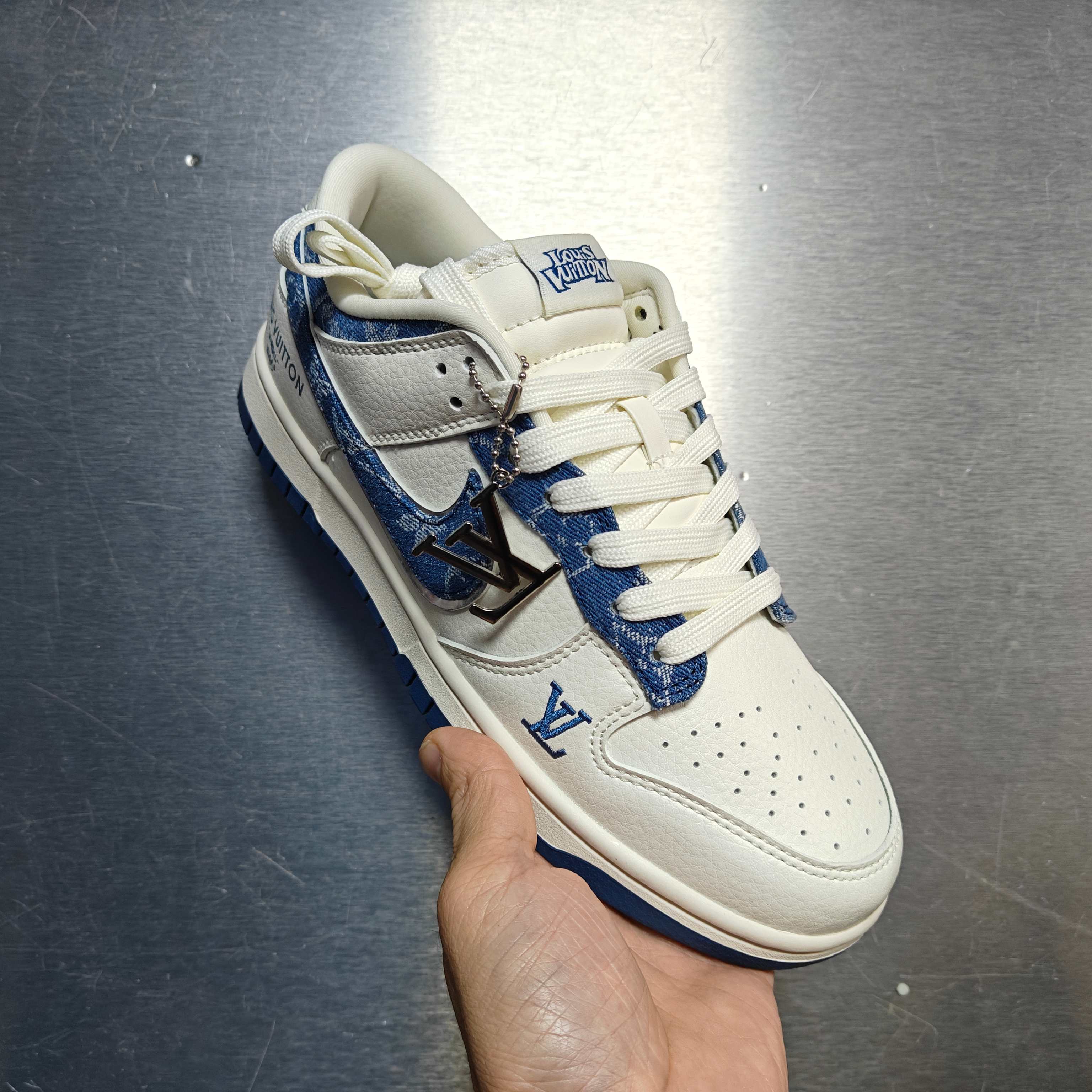 LV Nike SB Dunk Low コラボ デニムブルー スニーカー