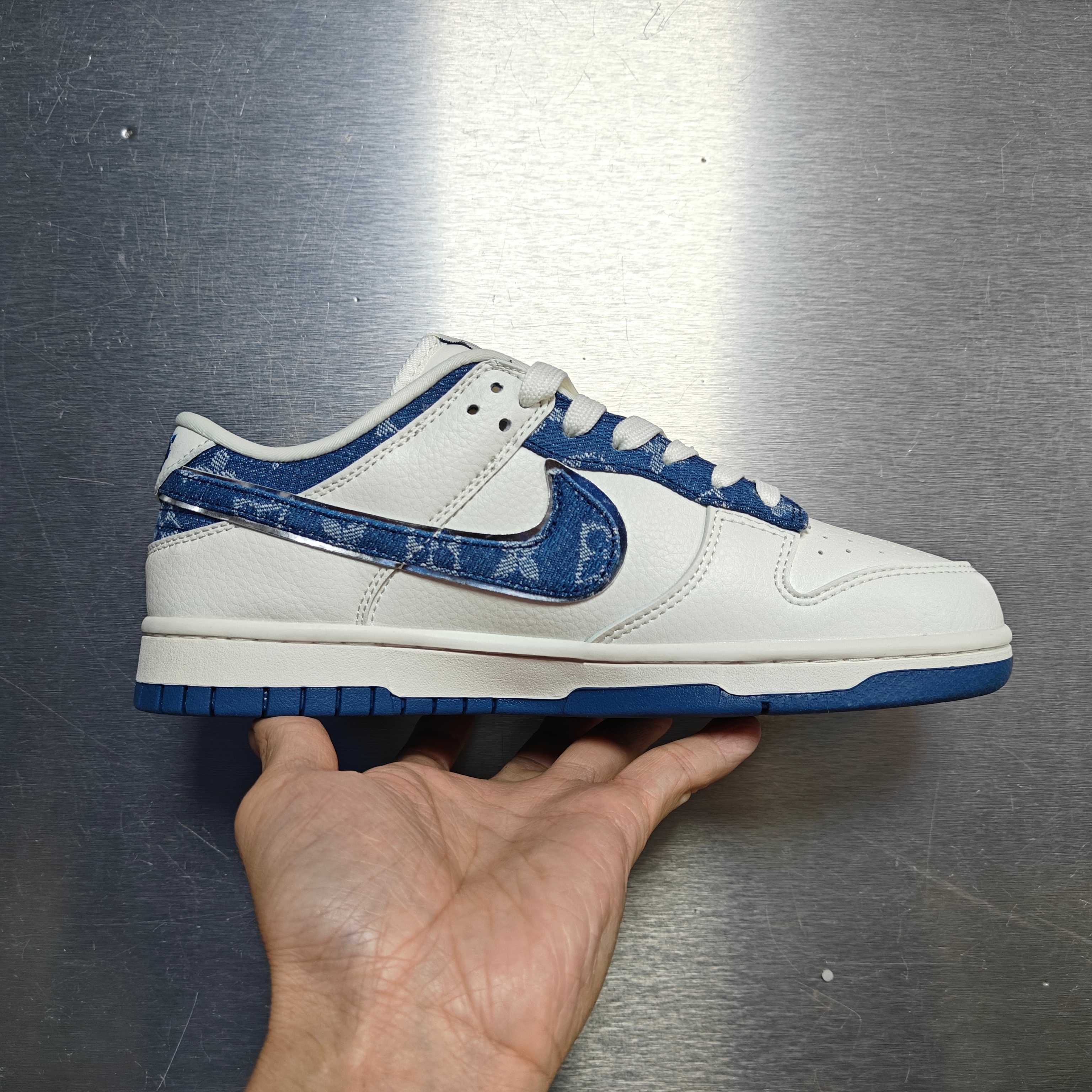 LV Nike SB Dunk Low コラボ デニムブルー スニーカー