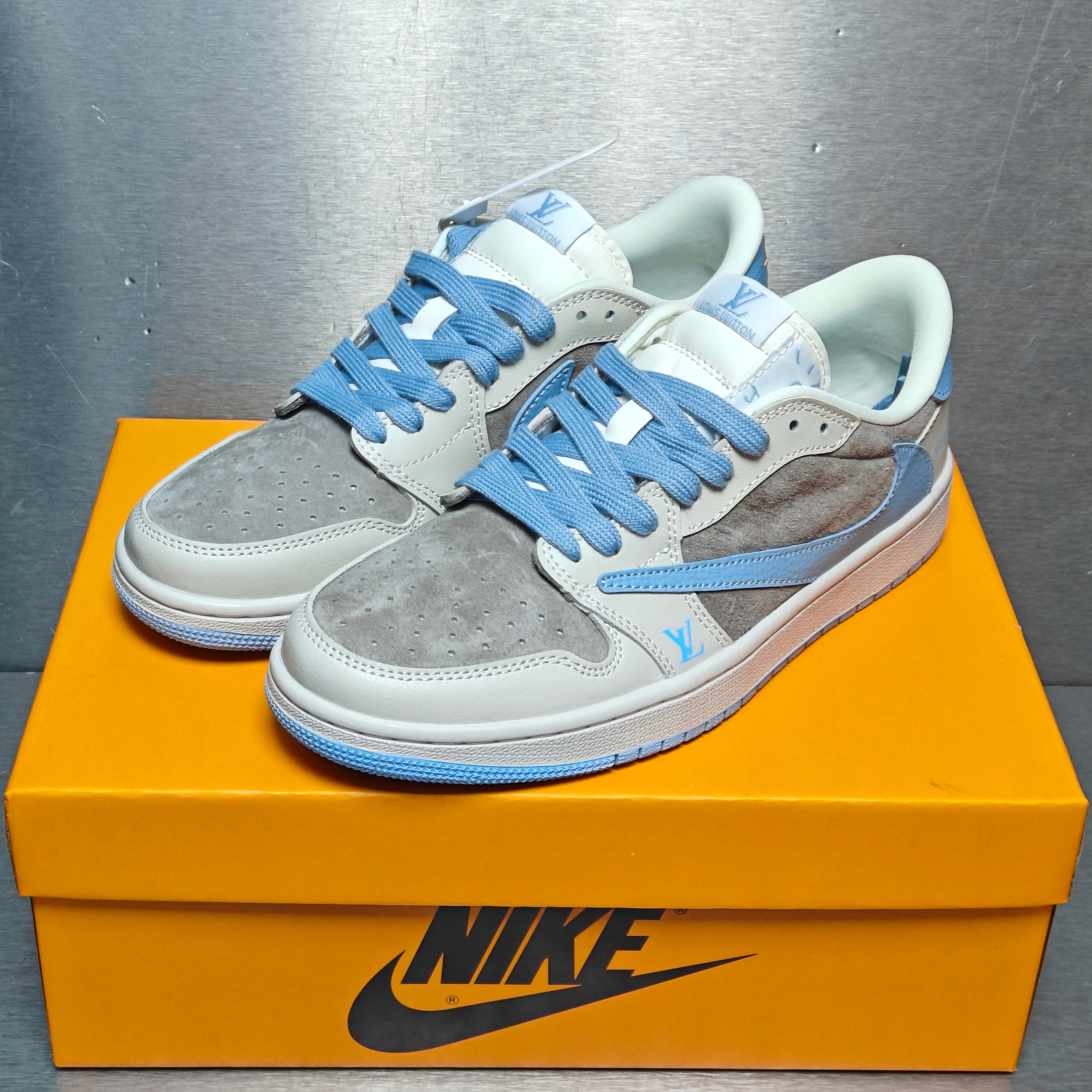 ナイキ SB ダンク ロー スニーカー 創造的 カスタムカラー