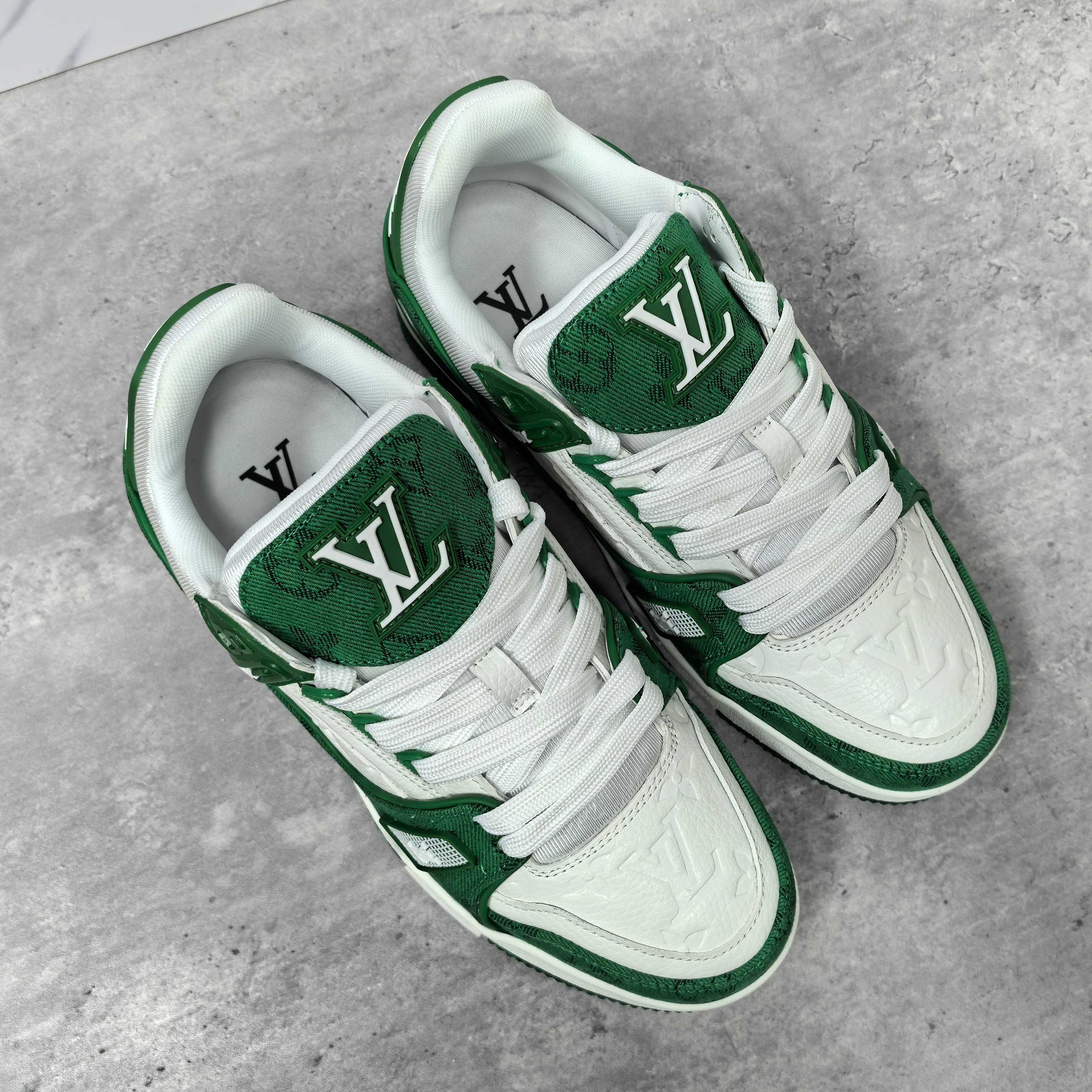 LOUIS VUITTON Trainer 牛皮低帮时尚板鞋 男女同款