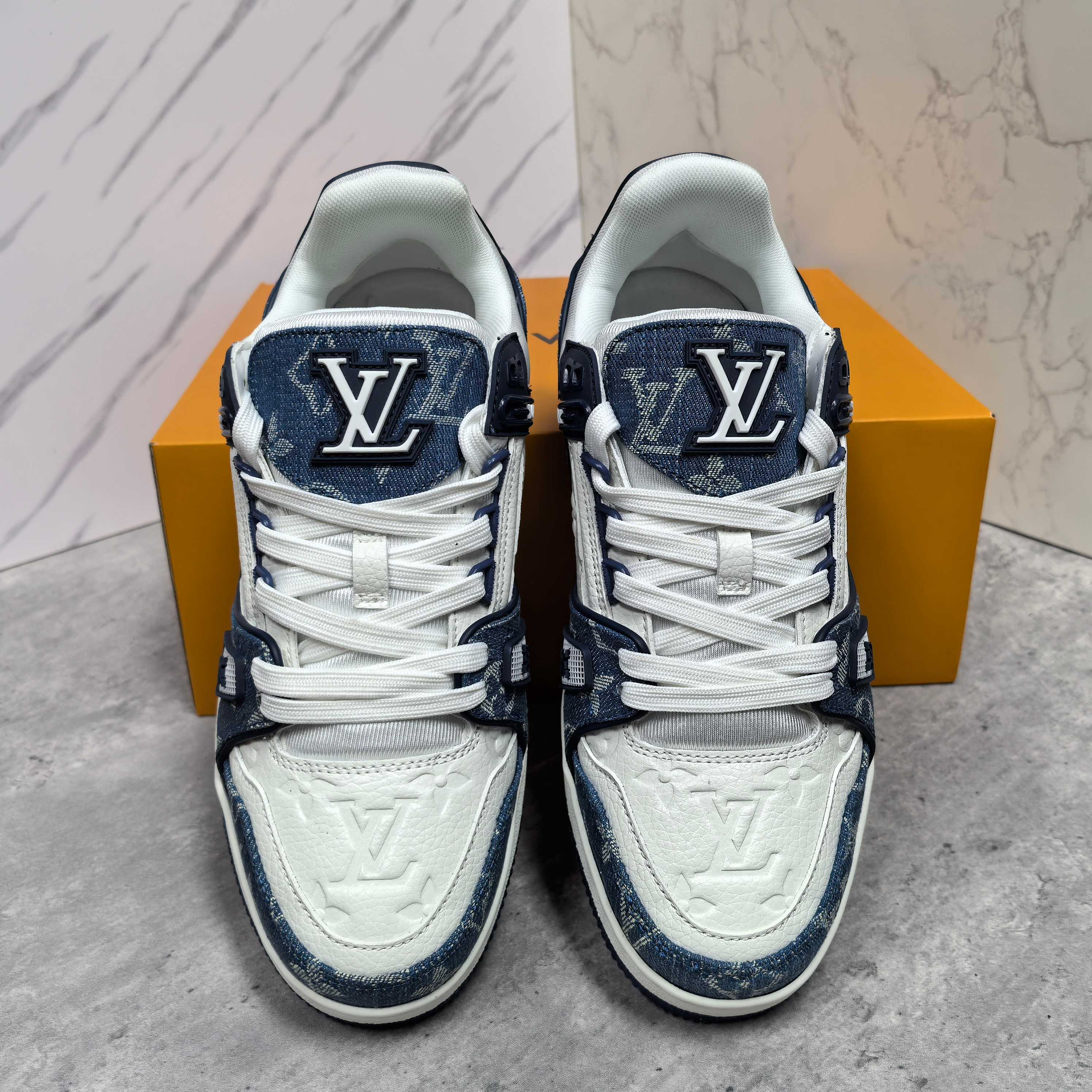 LOUIS VUITTON Trainer 牛皮低帮ファッションスニーカー 男女兼用