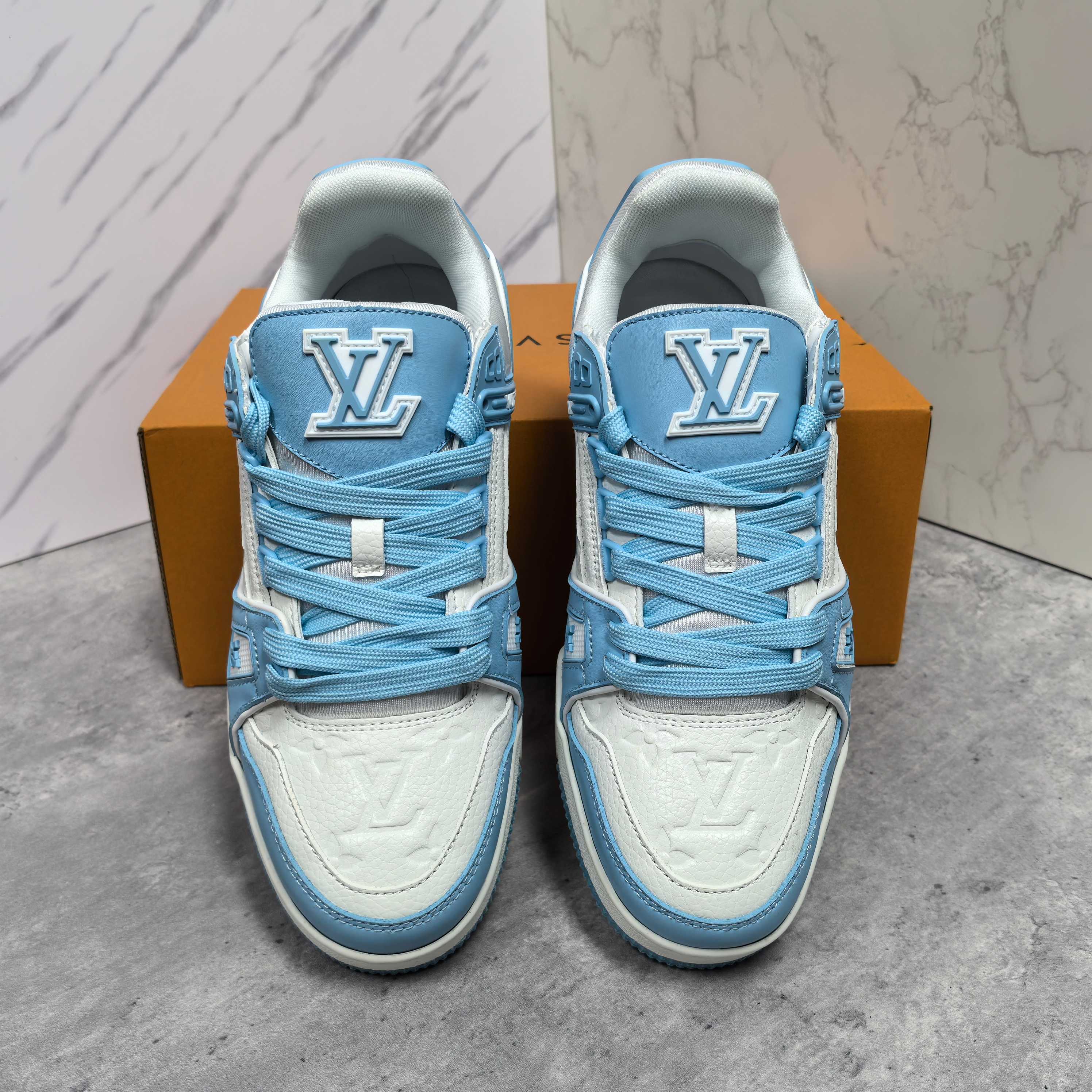 LOUIS VUITTON Trainer 牛皮低帮ファッションシューズ 男女兼用