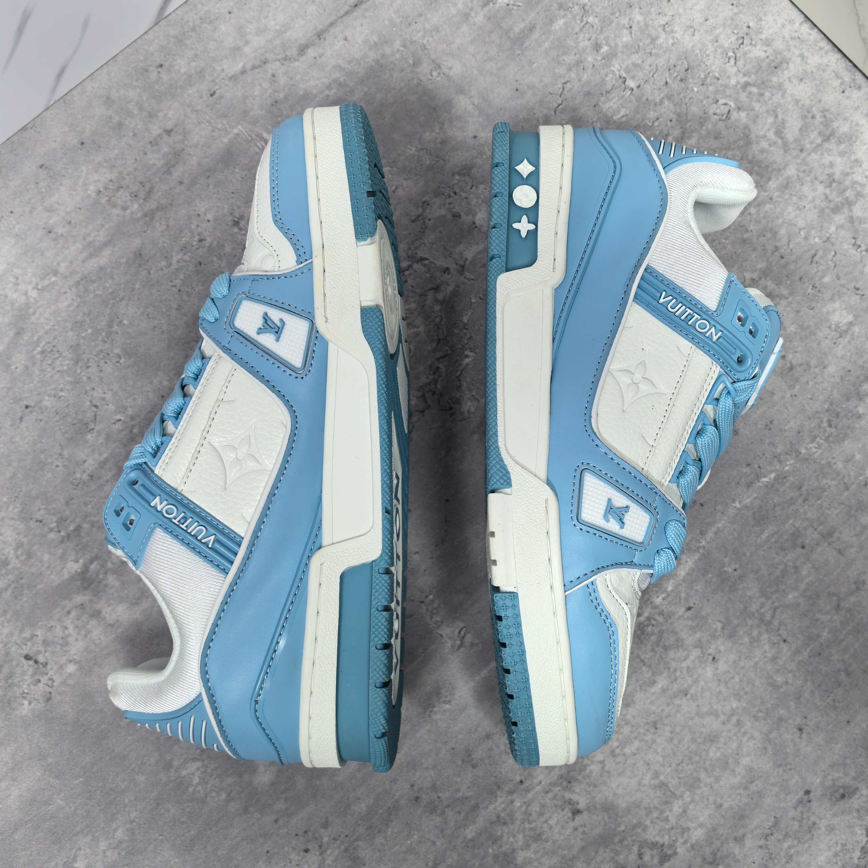 LOUIS VUITTON Trainer 牛皮低帮ファッションシューズ 男女兼用