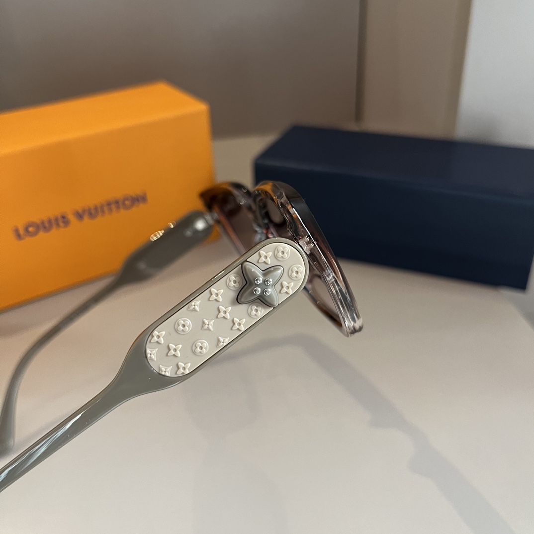 [Louis Vuitton Eyewear]