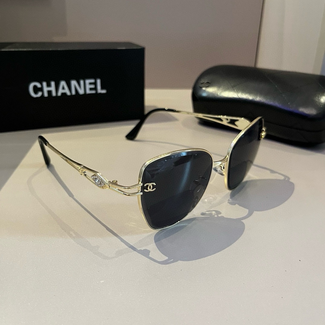 Chanel Okulary przeciwsłoneczne