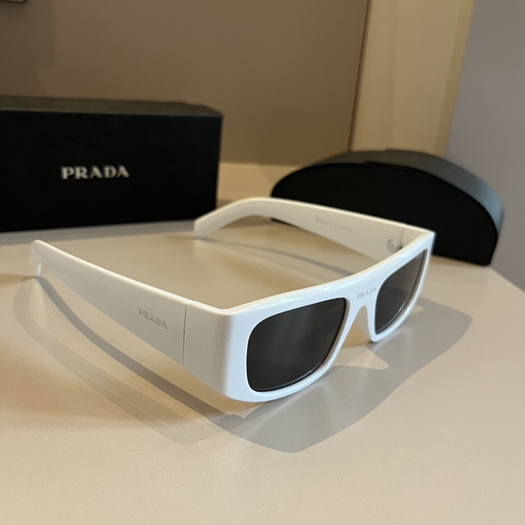 Prada Okulary przeciwsłoneczne Unisex