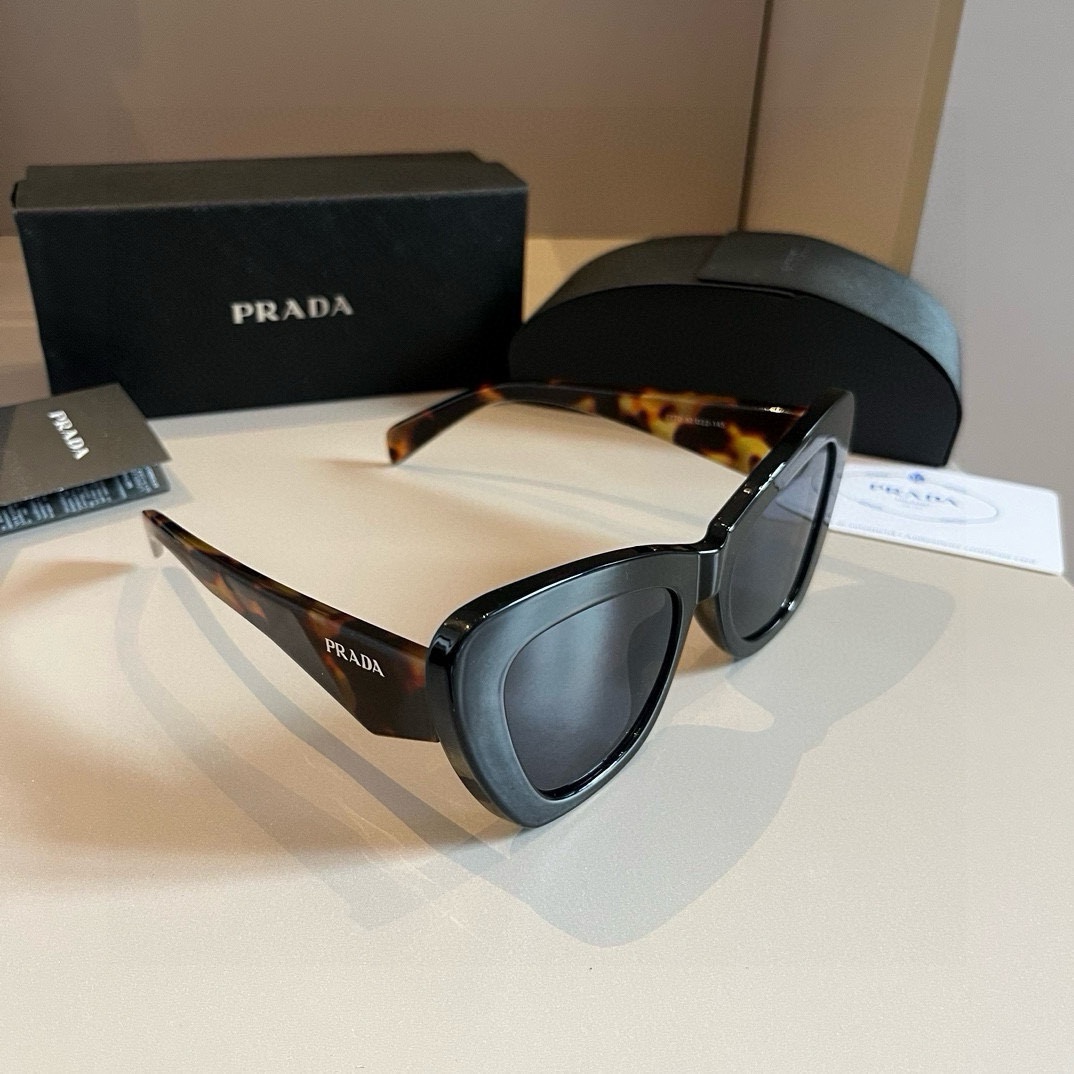 NO:241790,PRADA women's sunglasses, sales champion model The most popular style this year Glasses sunglasses, glasses, prada, prada19860909PRADA 普拉达女款太阳墨镜,销量冠军款 今年最火爆的款式 眼镜墨镜太阳镜,眼镜,prada,prada,glasses