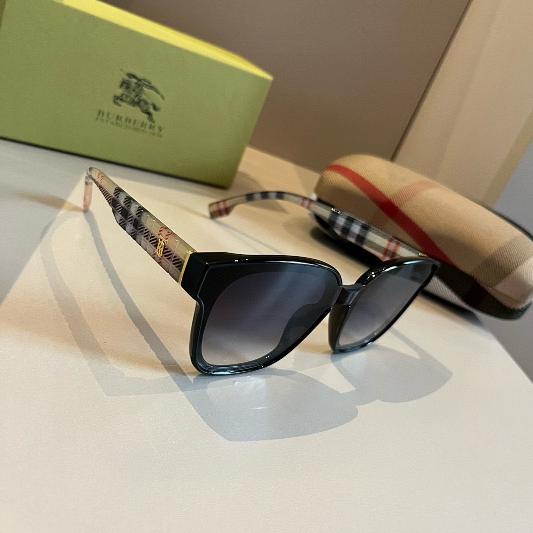 Burberry Sunglasses Unisex Women Fashion