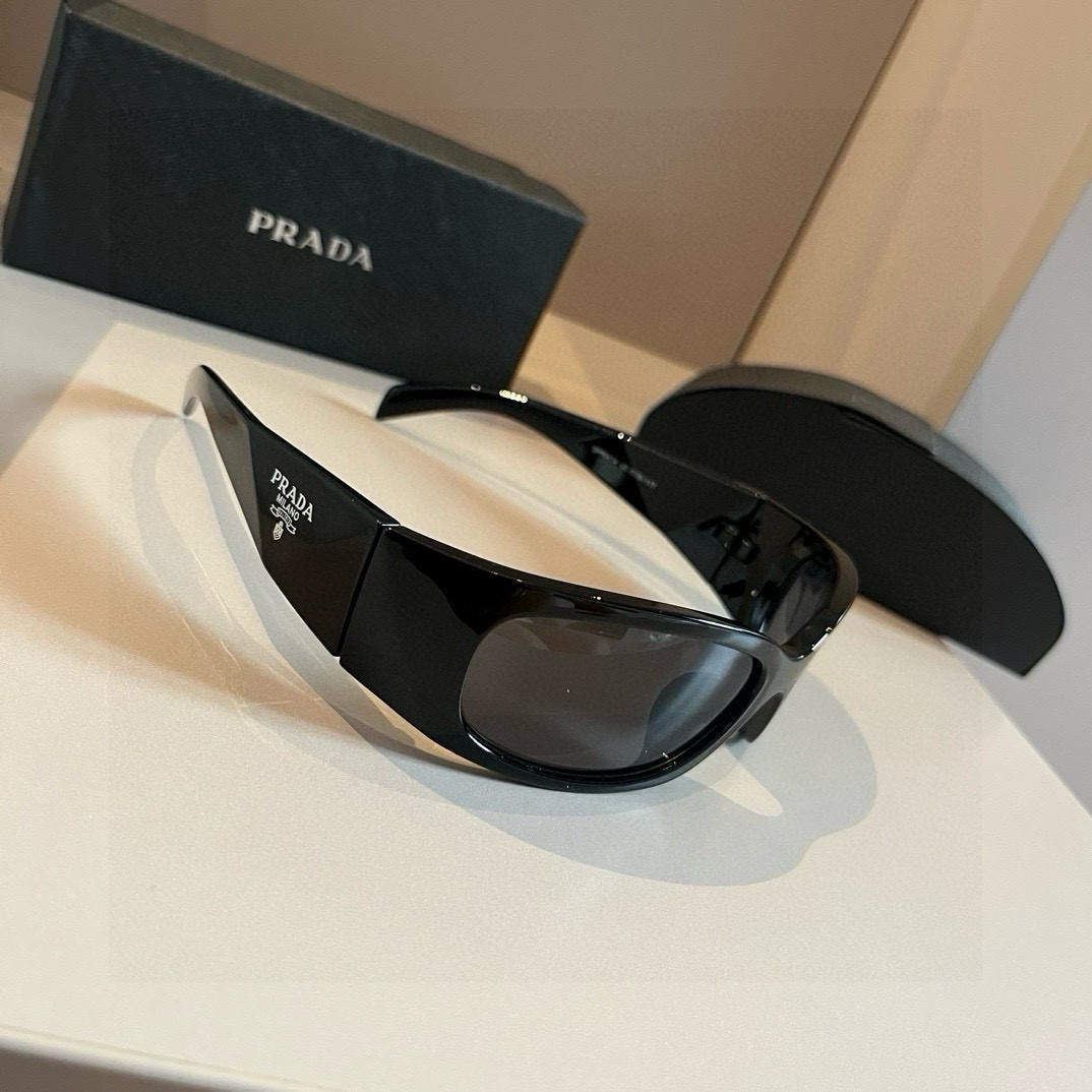 NO:242007,Prada PRADA classic sunglasses sunglasses are cute at first sight MODEL: SPRA14 60 18-versatile style, face-shaped glasses, sunglasses, glasses, prada, prada19860909普拉达PRADA经典款太阳镜墨镜一眼就被可爱到了 MODEL: SPRA14 60口18-百搭款 不挑脸型眼镜墨镜太阳镜,眼镜,prada,prada,glasses
