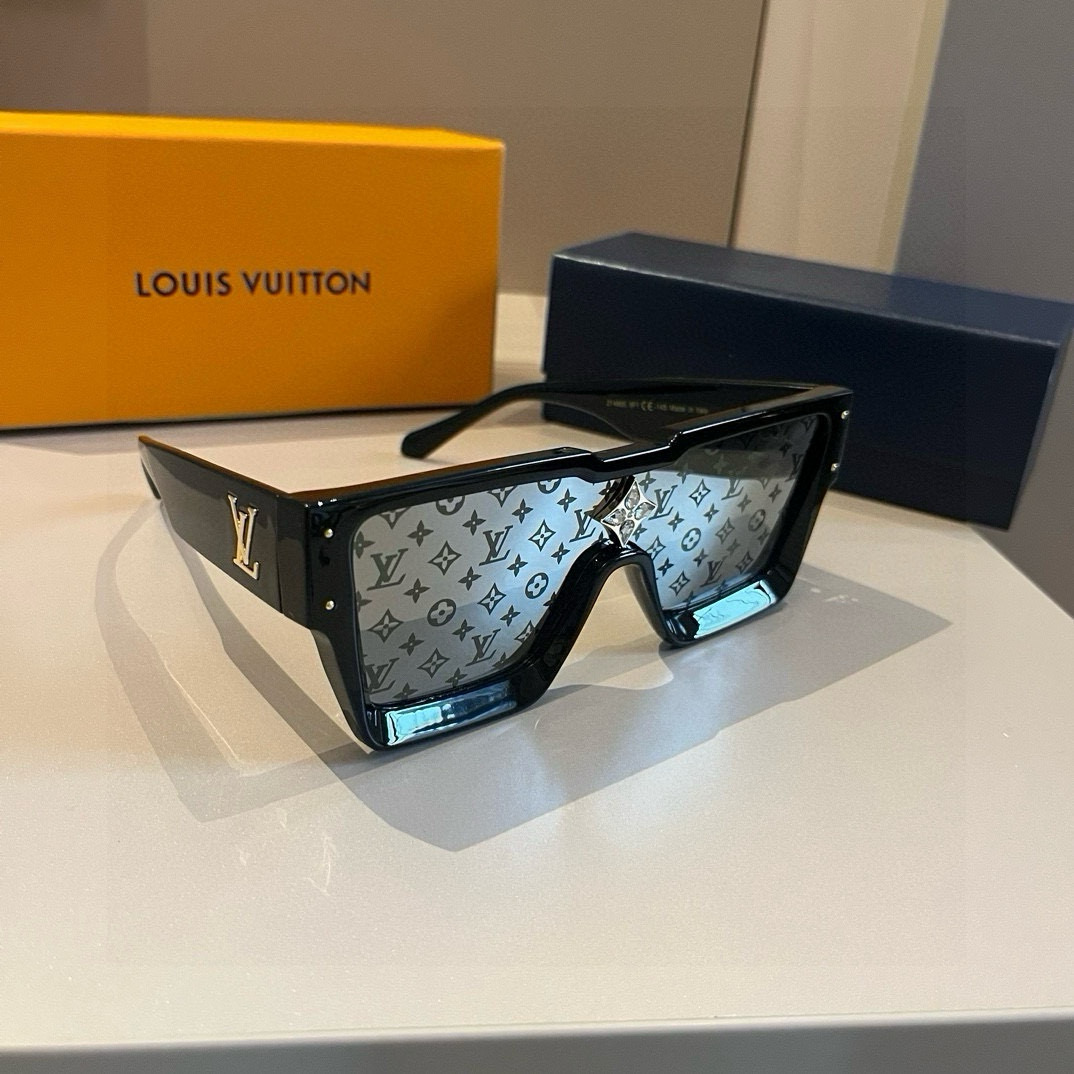 NO:242487,LV Louis Vuitton cyclone series black frame sunglasses cool and handsome street-fast, gender-free distinguishing glasses sunglasses, glasses, christian louboutin, louis vuitton, louis vuitton19860909LV路易威登cyclone系列黑框墨镜 酷帅炸街 ,无性别区分眼镜墨镜太阳镜,眼镜,christian louboutin,louis vuitton,louis vuitton,glasses