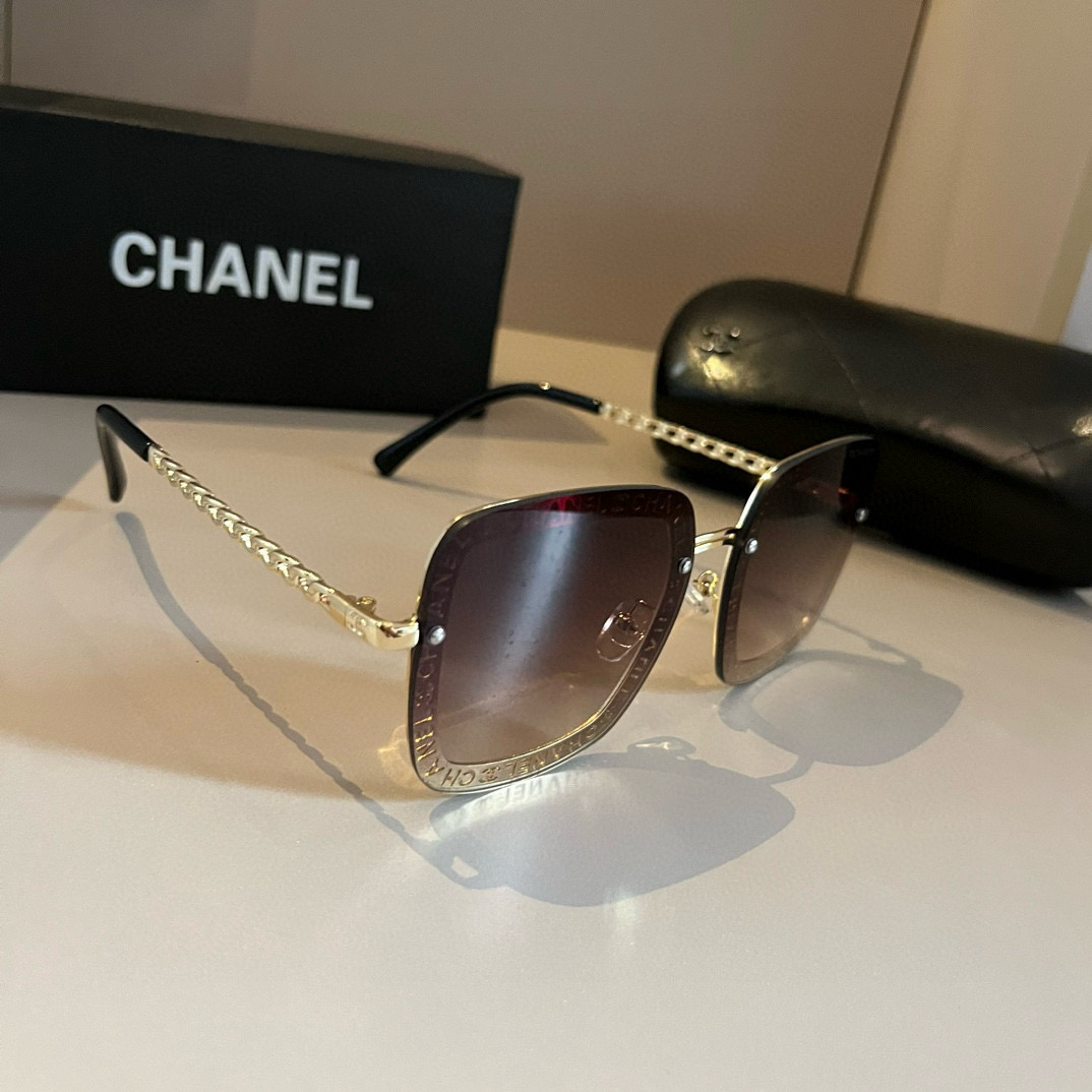 NO:245014,Chanel's new glasses cool and uncensored artifact are super stylish and don't want to make-up. Ladies can have two glasses, super versatile glasses, sunglasses, sunglasses, chanel, chanel19860909Chanel香奈儿新款眼镜酷飒素颜神器超有范不想画妆小姐姐们可以拥有哦两款眼镜超百搭眼镜墨镜太阳镜,眼镜,chanel,chanel,glasses