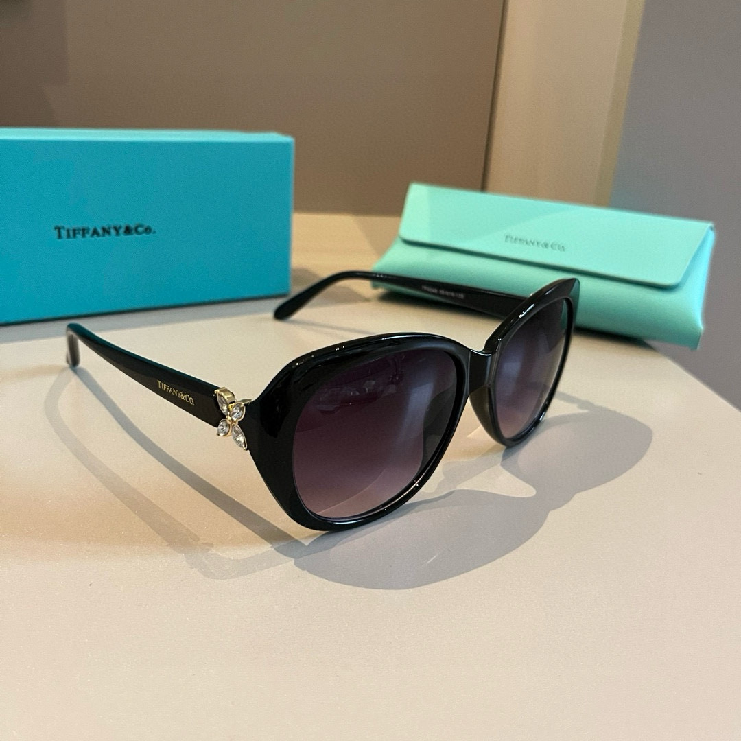 NO:245018,Tiffany Tiffany New Diamond-inlaid Sunglasses Women's Fashion and Exquisite Sunglasses Personalized Women's Glasses Sunglasses Sunglasses, Glasses, Tiffany19860909Tiffany蒂芙尼 新款镶钻太阳镜眼镜女士潮流精致墨镜 个性女款眼镜墨镜太阳镜,眼镜,tiffany,glasses