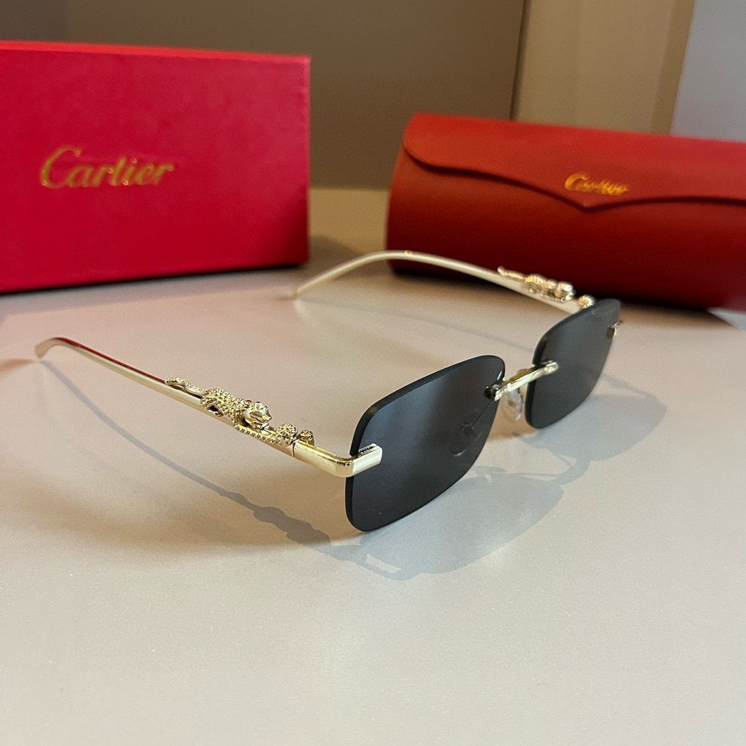 NO:245023,Chanel's new glasses cool and uncensored artifact are super stylish and not want to make-up. Ladies can have them. Two glasses are super versatile. Glasses, sunglasses, sunglasses, chanel, chanel19860909Chanel香奈儿新款眼镜酷飒素颜神器超有范不想画妆小姐姐们可以拥有哦两款眼镜超百搭 眼镜墨镜太阳镜,眼镜,chanel,chanel,glasses