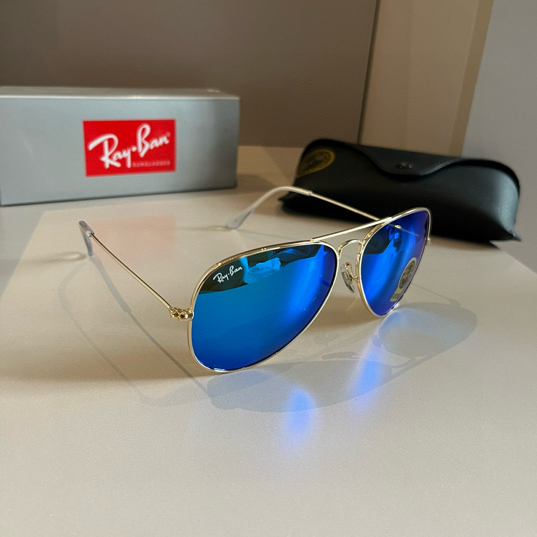 NO:245039,Ray-Ban Sunglasses Ray-Ben RB3025 Sunglasses 3025 Pilot Frog Glasses is the sunglasses with the highest imitation rate and the sunglasses with the highest retention rate in the world. The success of Ray-Ban Glasses has made an indelible contribution. Almost all Hollywood celebrities and trendy people will hide a 3025. It will suit you in any occasion. This model is an original Italian lens with blue coating inside, with a rare number of glasses, sunglasses, glasses19860909雷朋太阳镜 雷-朋RB3025太阳镜 3025飞行员蛤蟆镜,是被仿率最高的一款太阳镜,也是全球保有率最高的一款太阳镜,雷朋眼镜的成功,它功不可没,几乎所有的好莱坞明星潮人,都会藏有一幅3025,在任何场合它都会适合你,此款为意大利原厂镜片,内镀蓝膜,数量稀少眼镜墨镜太阳镜,眼镜,glasses