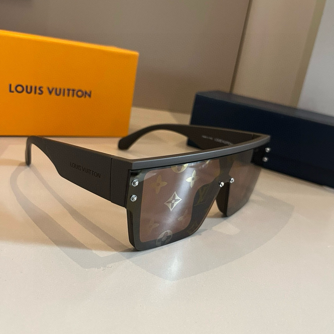 NO:247636,LV those sunglasses that are full of aura of big shots. Louis Vuitton’s sunglasses are completely colored and designed. They are all specially customized for big shots. #Sunglasses Wear direct business empire new president Who knows my sister’s best friend wears glasses sunglasses, glasses, louis vuitton, louis vuitton, louis vuitton, louis vuitton19860909LV那些戴上大佬气场全开的太阳镜 Louis Vuitton路易威登的太阳镜配色和设计完完全 全是专门给大佬们定制的吧#墨镜 戴上直接商业帝国新总裁 谁懂我的拽姐闺蜜戴了死拽死拽的眼镜墨镜太阳镜,眼镜,louis vuitton,louis vuitton,louis vuitton,glasses