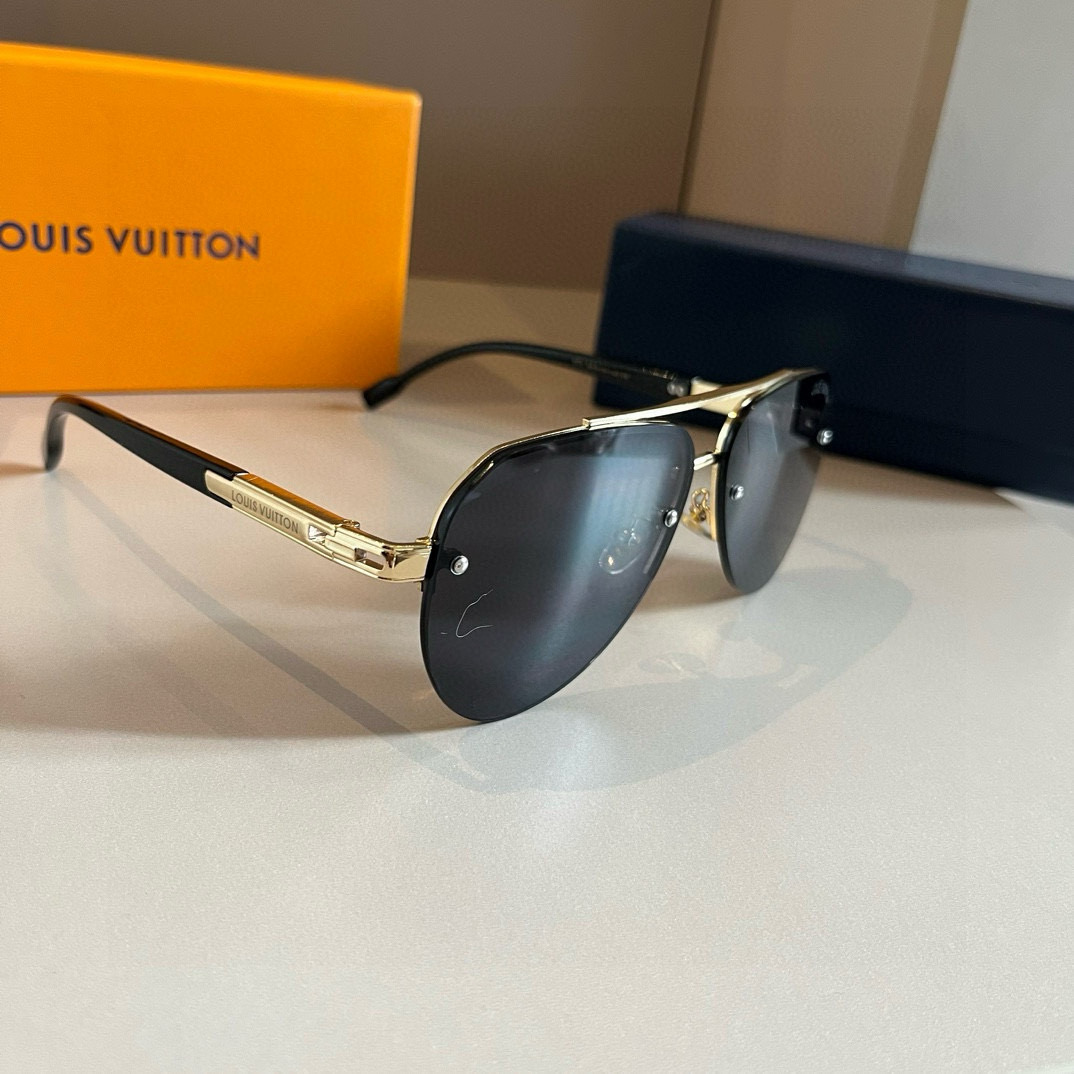 NO:248905,LV Louis Vuitton New first-time sunglasses, men and women's same style, invincible and comfortable to wear, fashion trendy style, classic metal single beam pilot toad-shaped fashionable sunglasses, glasses, louis vuitton, louis vuitton19860909LV路易威登 新款首发太阳镜 男女同款佩戴无敌舒适 时尚潮流款 经典款金属单梁飞行员蛤蟆形时尚太阳镜眼镜墨镜太阳镜,眼镜,louis vuitton,louis vuitton,glasses