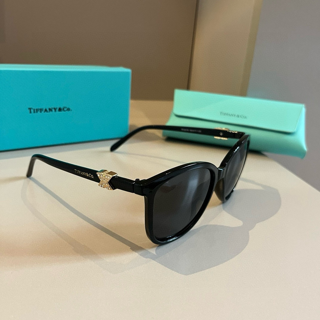 NO:248916,Tiffany Tiffany New Diamond-inlaid Sunglasses Women's Fashion and Exquisite Sunglasses Personalized Women's Glasses Sunglasses Sunglasses, Glasses, Tiffany19860909Tiffany蒂芙尼 新款镶钻太阳镜眼镜女士潮流精致墨镜 个性女款眼镜墨镜太阳镜,眼镜,tiffany,glasses