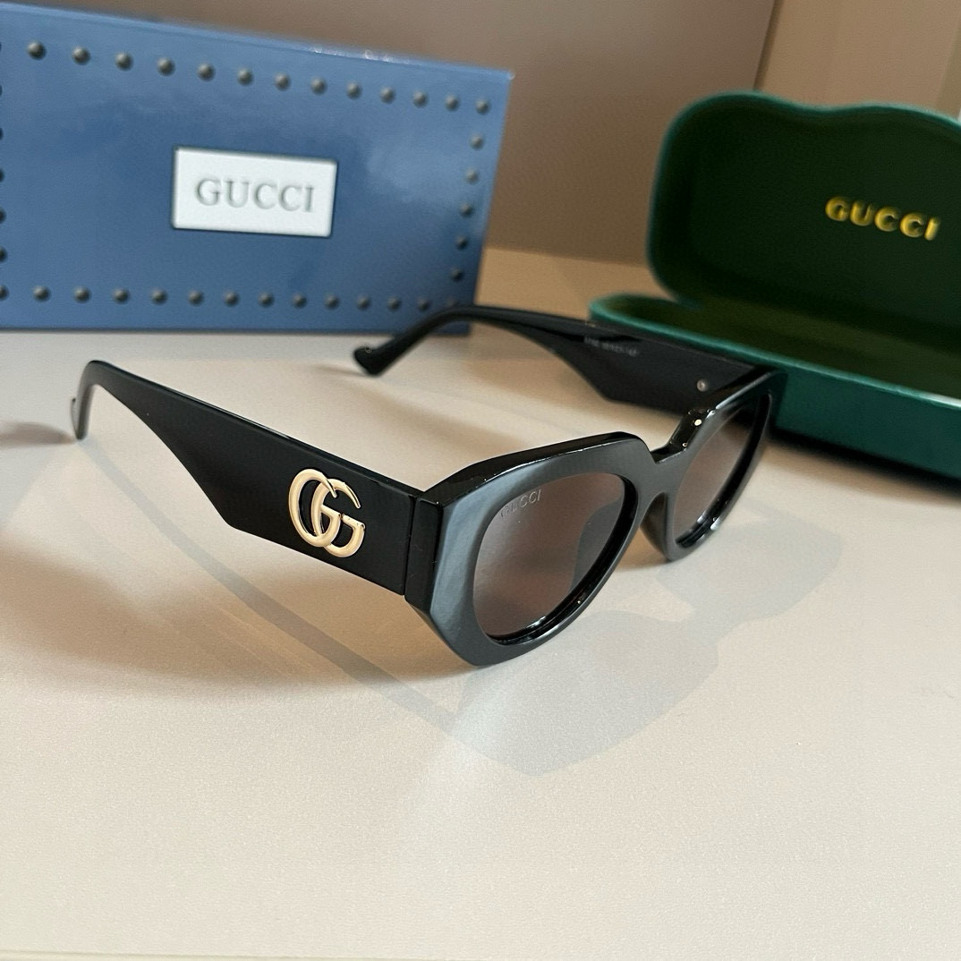 NO:250457,Gucci's heavy new product, men's and women's sunglasses, large frame three-dimensional, face modification, retro charming glasses, sunglasses, glasses, gucci19860909Gucci古奇重磅新品 男女款太阳镜 大框立体面 修饰脸型 复古有韵味眼镜墨镜太阳镜,眼镜,gucci,glasses