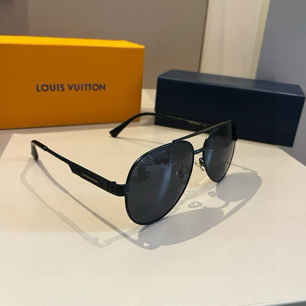 NO:252615,Glasses, sunglasses, sunglasses, Louis Vuitton LV men's sunglasses, sun visor polarizers, high-end European and American style mirrors, super modified face shape, glasses, louis vuitton, louis vuitton19860909眼镜墨镜太阳镜 批 路易威登LV男款太阳镜,遮阳偏光镜,高端欧美风这样镜,超级修饰脸型,眼镜,louis vuitton,louis vuitton,glasses