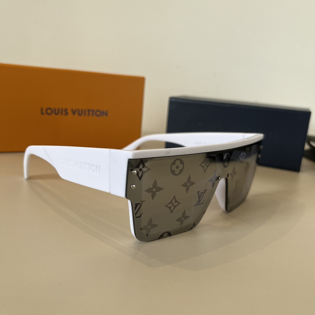 NO:253465,LV those sunglasses that are full of aura of big shots. Louis Vuitton's sunglasses are completely colored and designed. They are all specially customized for big shots. #v sunglasses. Wear direct business empire new president. Who knows my sister's best friend wears glasses. Sunglasses. Sunglasses. Sunglasses. Louis vuitton. Louis vuitton. Louis vuitton.19860909LV那些戴上大佬气场全开的太阳镜 Louis Vuitton路易威登的太阳镜配色和设计完完全 全是专门给大佬们定制的吧#v墨镜 戴上直接商业帝国新总裁 谁懂我的拽姐闺蜜戴了死拽死拽的眼镜墨镜太阳镜,眼镜,louis vuitton,louis vuitton,louis vuitton,glasses