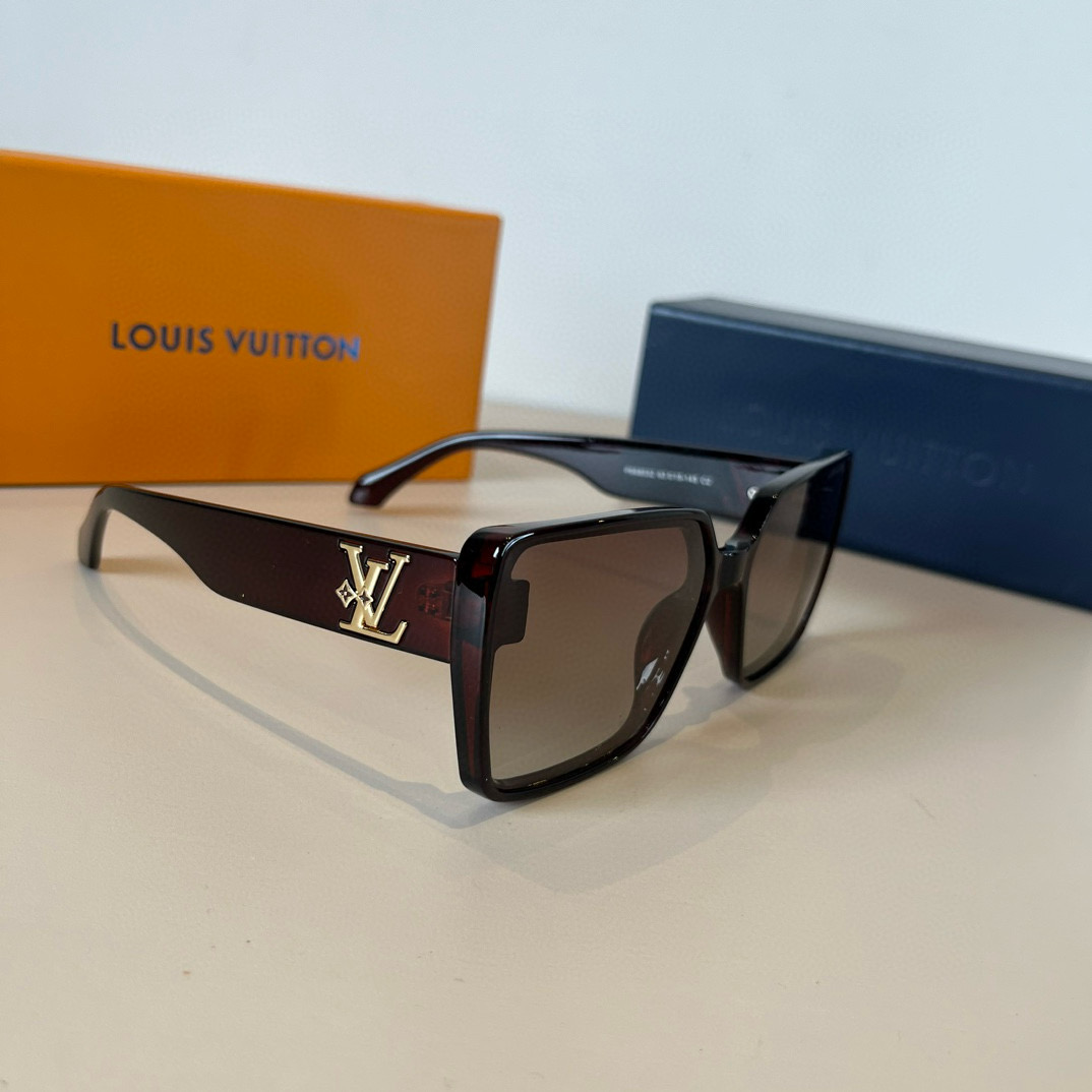 NO:254453,LV sunglasses Women's sunglasses are beautiful and look super atmospheric and small on the face. They can be worn by both men and women, very fashionable #LV sunglasses sunglasses, glasses, louis vuitton19860909LV墨镜 女款墨镜好看上脸超大气显脸小,男女都能带,很时髦 #LV墨镜眼镜墨镜太阳镜,眼镜,louis vuitton,glasses