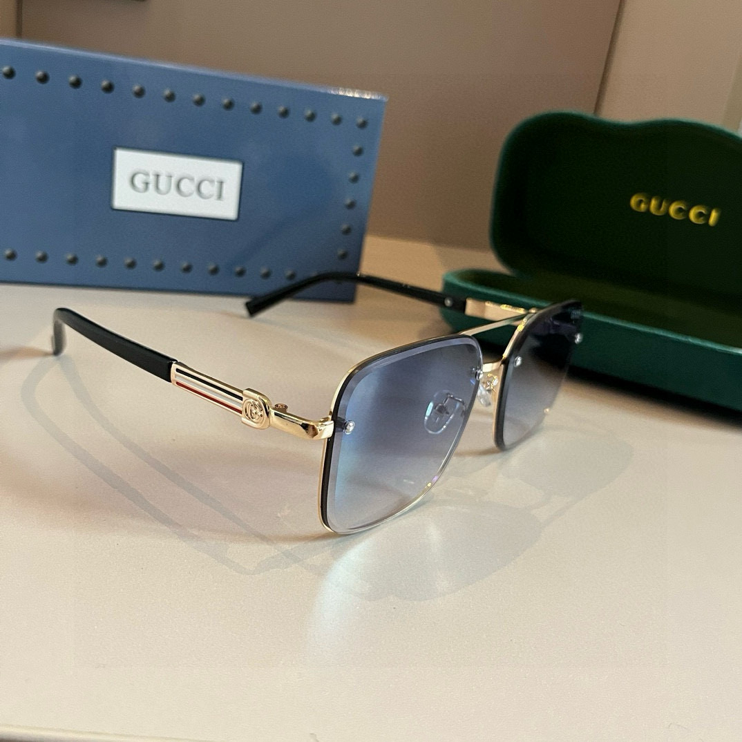 Солнцезащитные очки Gucci унисекс