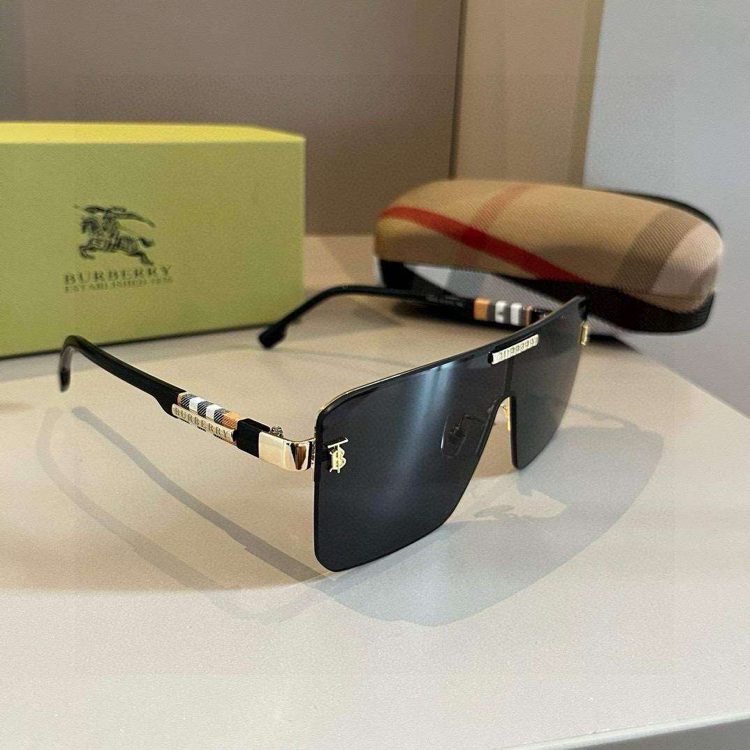 NO:255661,Burberry Burberry New one-piece driving mirror sunglasses must be used for traveling many celebrities. Sunglasses Men and women's sunglasses flying glasses sunglasses sunglasses, glasses, burberry, burberry19860909Burberry巴宝莉 新款连体驶驾镜墨镜出行必众备多明星同款 太阳镜 男女太士阳镜飞行眼镜墨镜太阳镜,眼镜,burberry,burberry,glasses