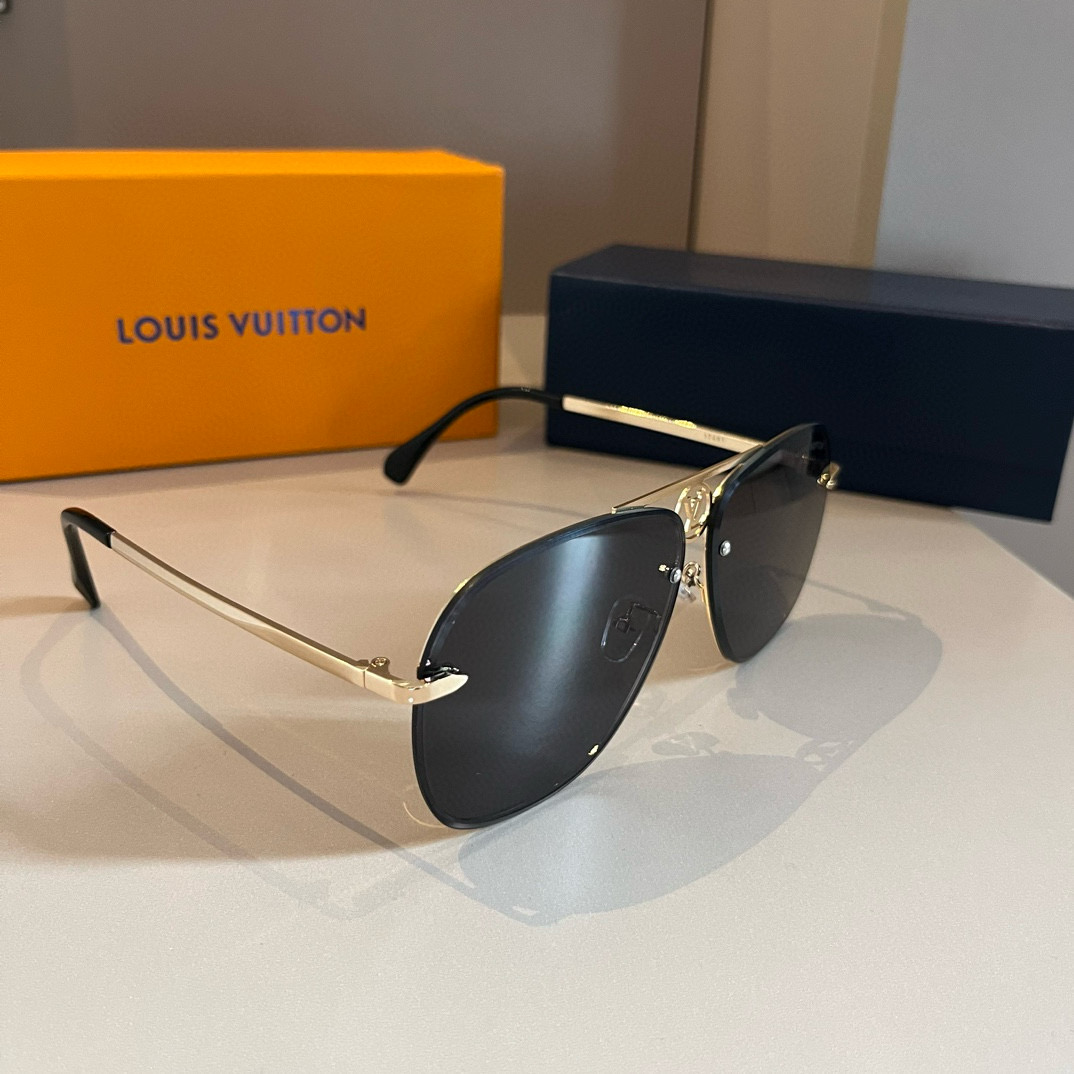 NO:255979,LV Louis Vuitton New first-time sunglasses, men and women's same style, invincible and comfortable to wear, fashion trendy style, classic metal single beam pilot toad-shaped fashionable sunglasses, glasses, louis vuitton, louis vuitton19860909LV路易威登 新款首发太阳镜 男女同款佩戴无敌舒适 时尚潮流款 经典款金属单梁飞行员蛤蟆形时尚太阳镜眼镜墨镜太阳镜,眼镜,louis vuitton,louis vuitton,glasses