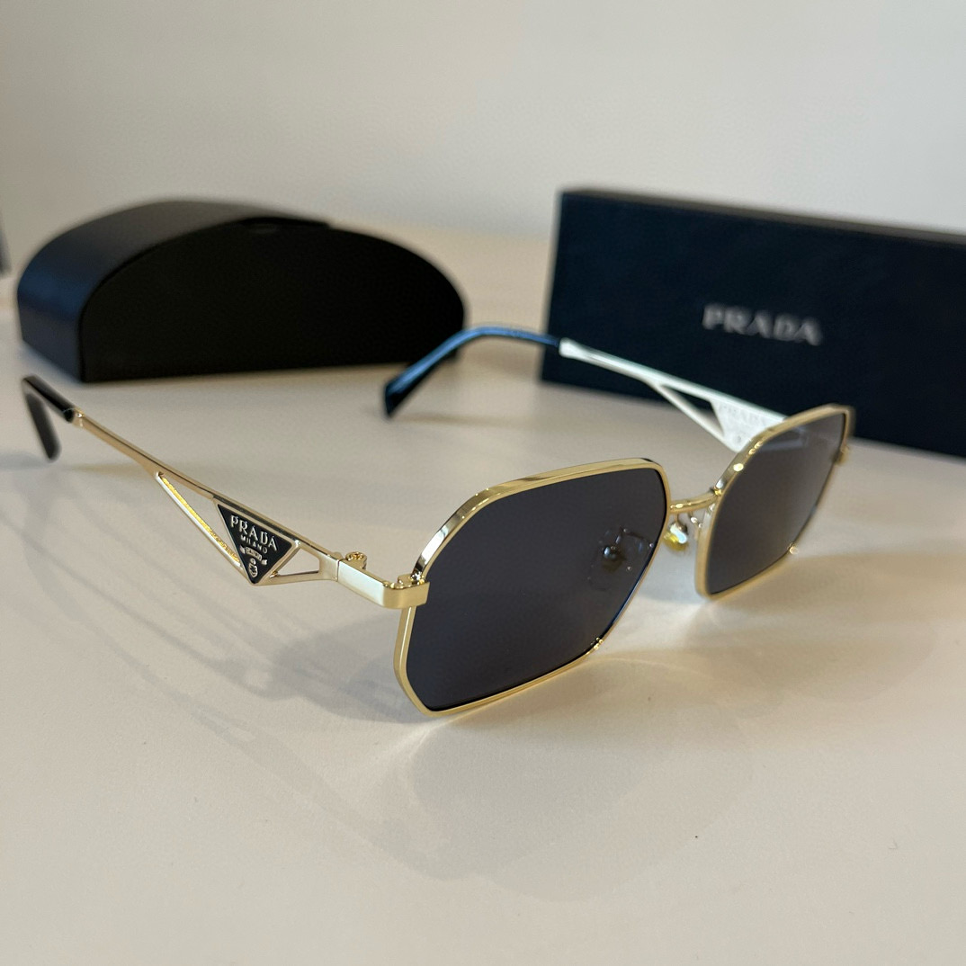 NO:256853,PRADA is a master-made master.!  Men's sunglasses, high-end, fashionable and versatile men's versatile face-slimming sunglasses, high-quality!  Driving sunglasses!  glasses sunglasses sunglasses, glasses, prada, prada19860909PRADA 普拉达 界级大师制造. ！男士墨镜 高档 潮流时尚百搭男士款百搭瘦脸太阳镜 高品质 ！开车太阳镜 ！眼镜墨镜太阳镜,眼镜,prada,prada,glasses