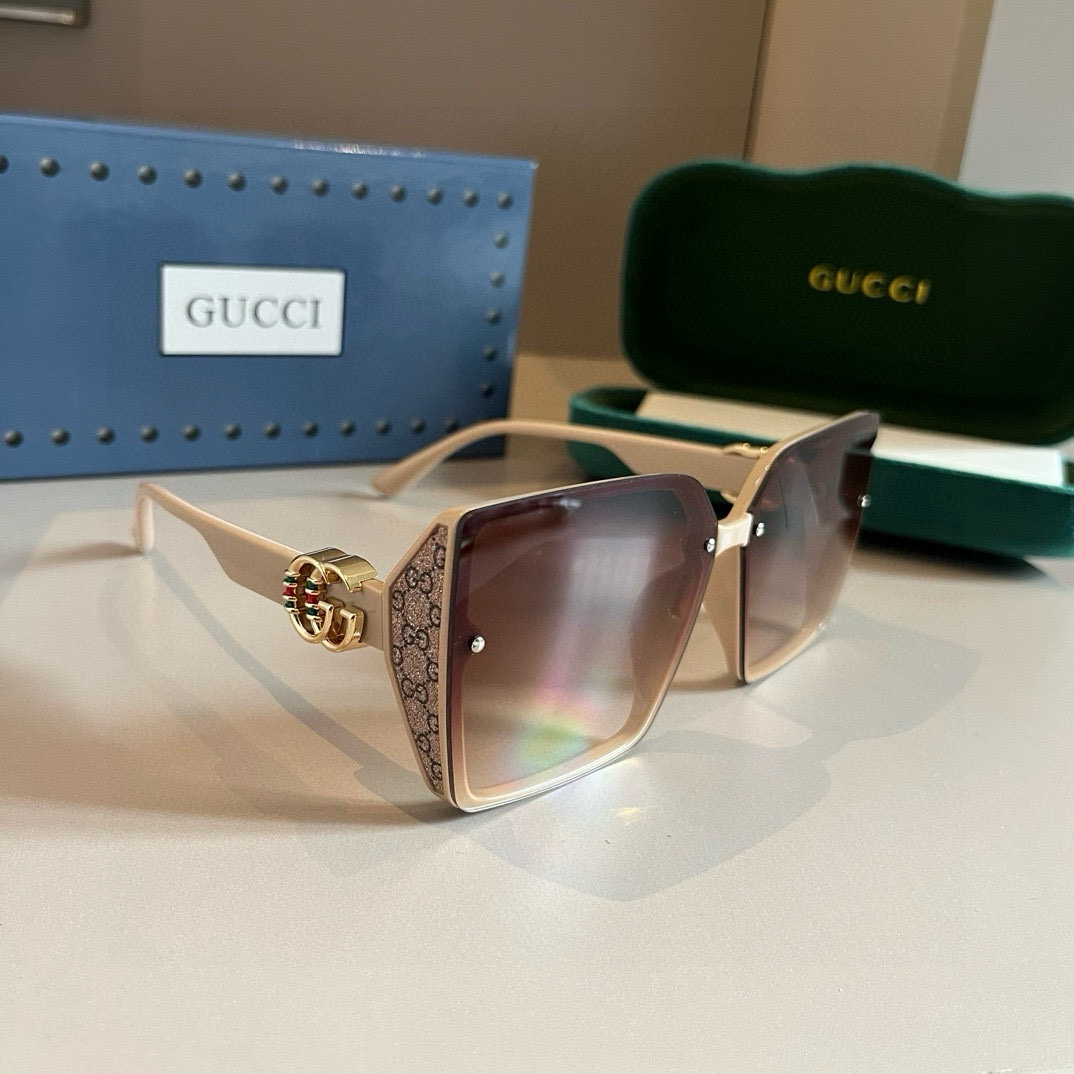 NO:257105,GUCCI*24 new sunglasses double G sunglasses fashionable versatile simple style chain 2318 59-17-153 glasses sunglasses sunglasses, glasses, gucci19860909GUCCI*24 新款太阳镜双G墨镜时尚百搭简约风链子 2318 59-17-153眼镜墨镜太阳镜,眼镜,gucci,glasses