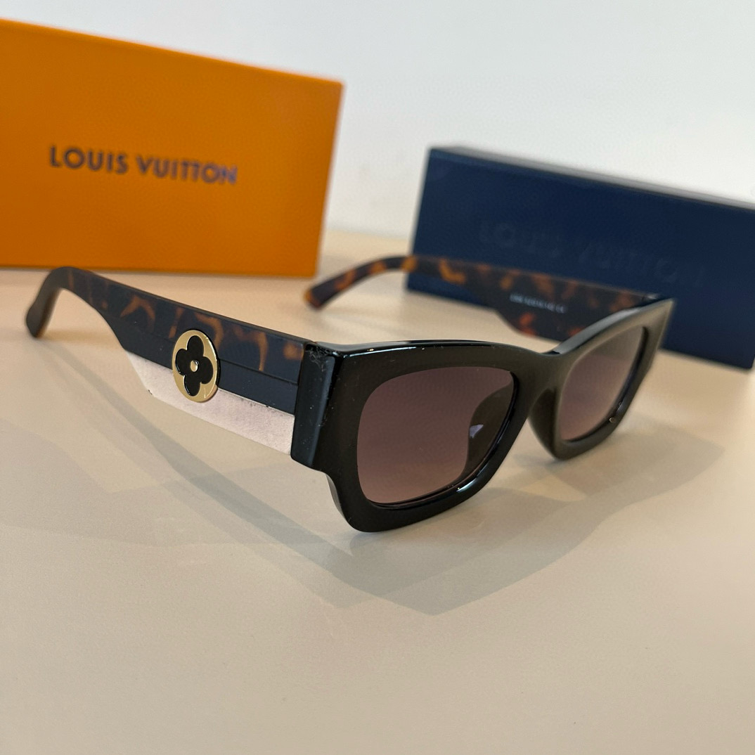 NO:344560,LV Louis Vuitton sunglasses, sunglasses, high-end European and American style glasses, super modified glasses, sunglasses, glasses, louis vuitton, louis vuitton19860909批 LV 路易威登太阳镜,遮阳镜,高端欧美风这样镜,超级修饰眼镜墨镜太阳镜,眼镜,louis vuitton,louis vuitton,glasses
