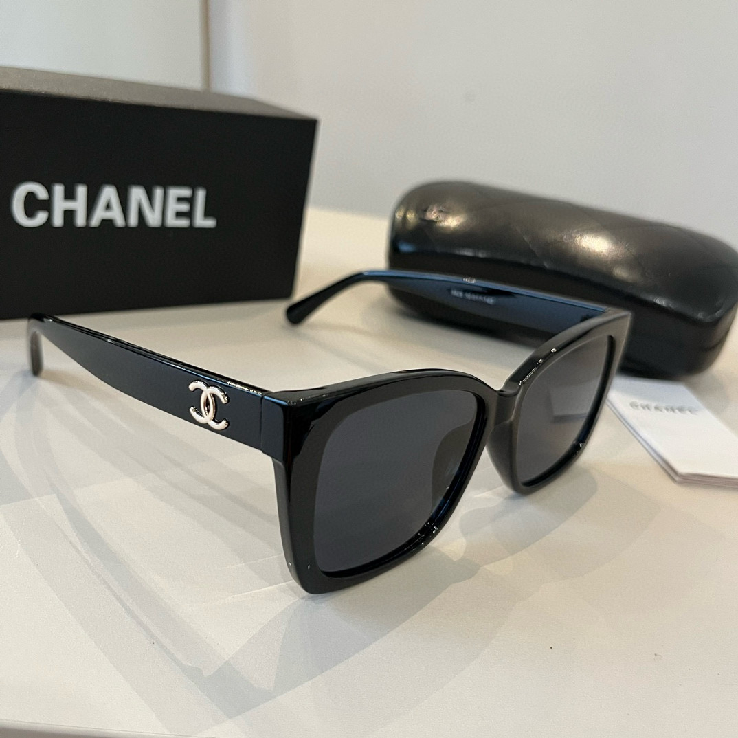 NO:344378,Chanel sunglasses round face treasure look over, super covers the fleshy face, showing the face, Xiaochuan Xiaoxiangfeng 24 new large square frame sunglasses are versatile and slim, huge and small face, big face, round face, fleshy face, one-small glasses, sunglasses, glasses, chanel19860909Chanel太阳镜圆脸宝看过来,超遮肉肉脸,显脸小川小香风24新款大方框墨镜百搭显瘦,巨显脸小 大脸,圆脸,肉肉脸一镜搞定眼镜墨镜太阳镜,眼镜,chanel,glasses