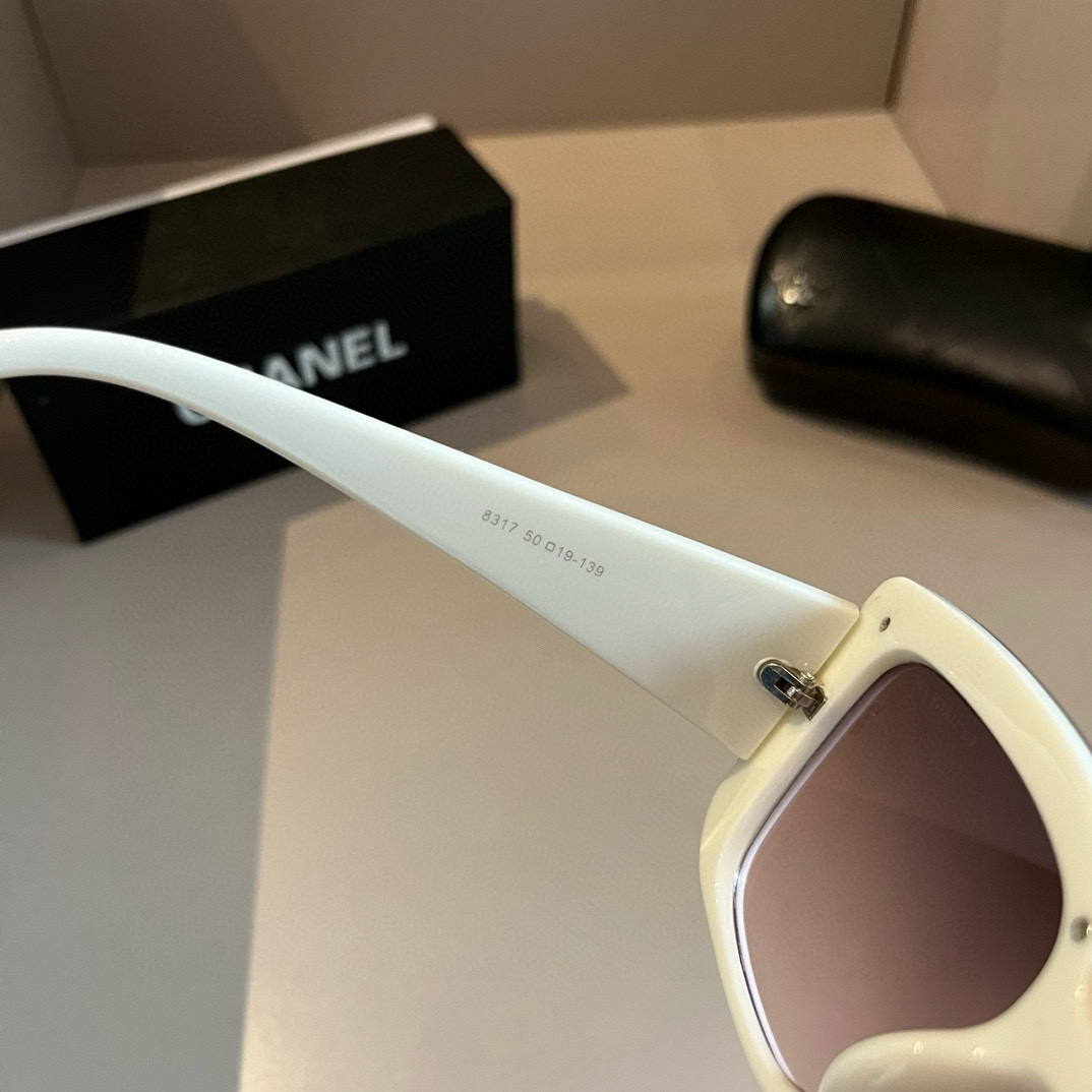 💰138&yen;

Chanel香奈儿名媛风太阳墨镜，遮阳开车必备