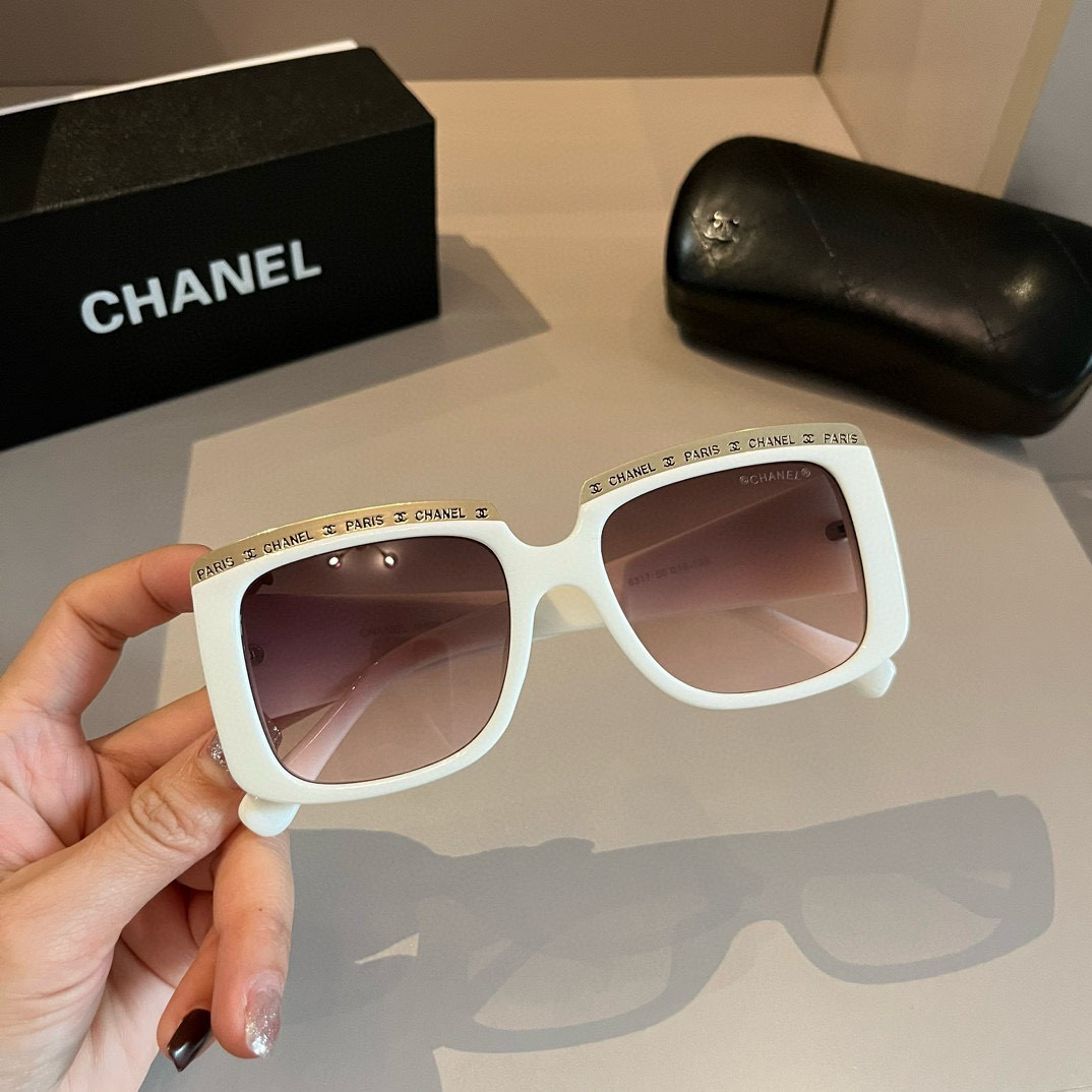 💰138&yen;

Chanel香奈儿名媛风太阳墨镜，遮阳开车必备