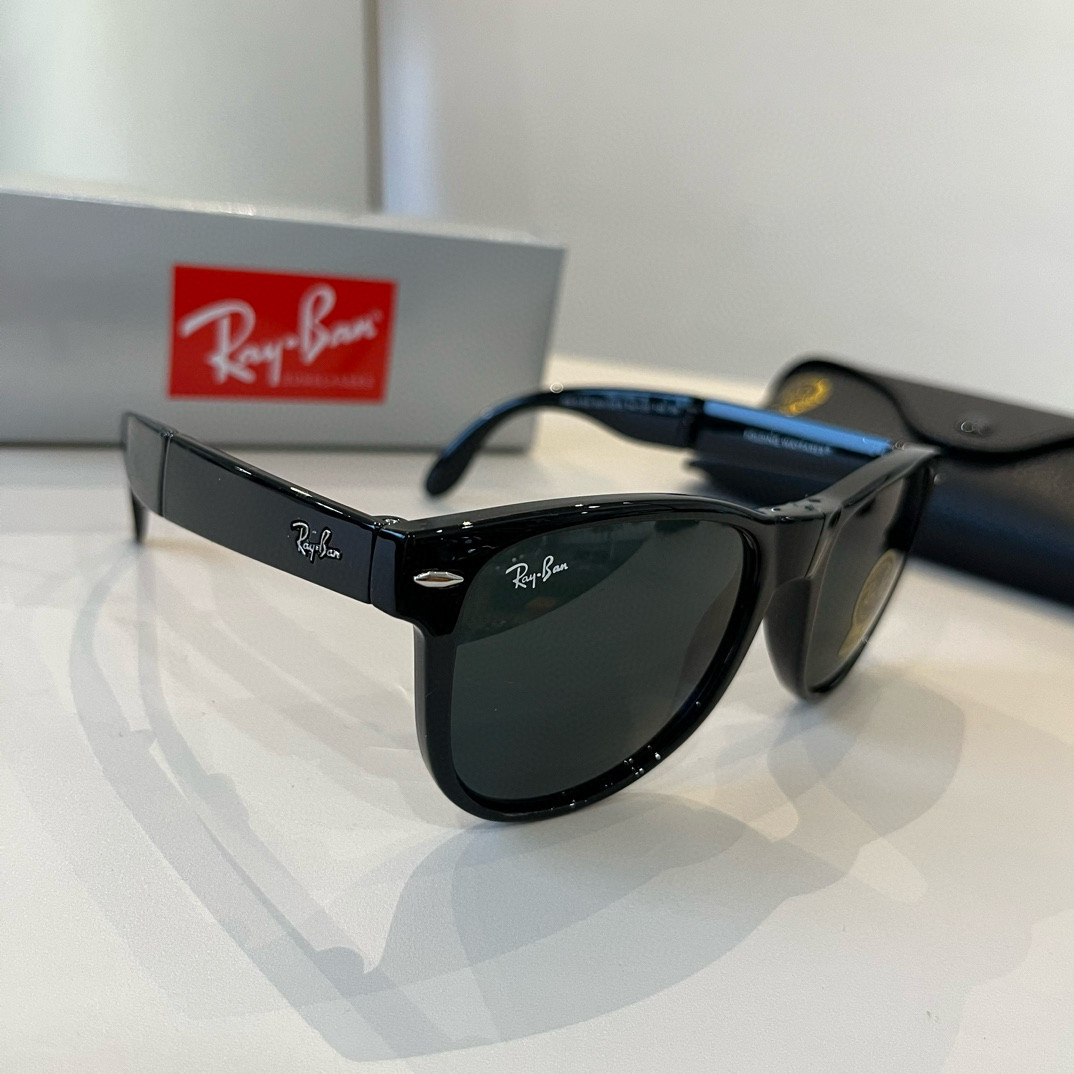 NO:925515,Ray-Ban trendy street style sunglasses for men and women, glass lens model RB4105. Folding glasses, sunglasses, sunglasses, glasses19860909雷朋潮男型女炸街款墨镜,玻璃镜片型号RB4105.折叠款眼镜墨镜太阳镜,眼镜,glasses