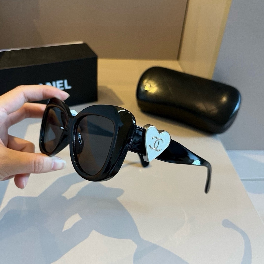 chanel glasses ¥ — photo 3