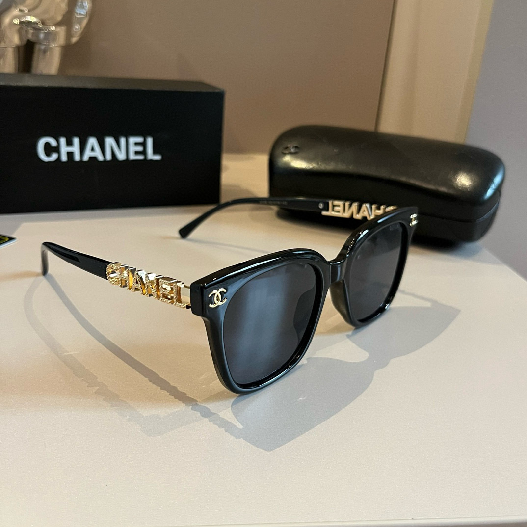 NO:351041,CHANEL official early spring new model, many celebrities same style [color] Chanel new large frame sunglasses, Polaroid ultra-clear sunglasses, sunglasses, glasses, chanel, chanel19860909CHANEL官方早春新款,众多明星同款[色]香奈儿新款大框墨镜 ,宝丽来超清太阳镜眼镜墨镜太阳镜,眼镜,chanel,chanel,glasses