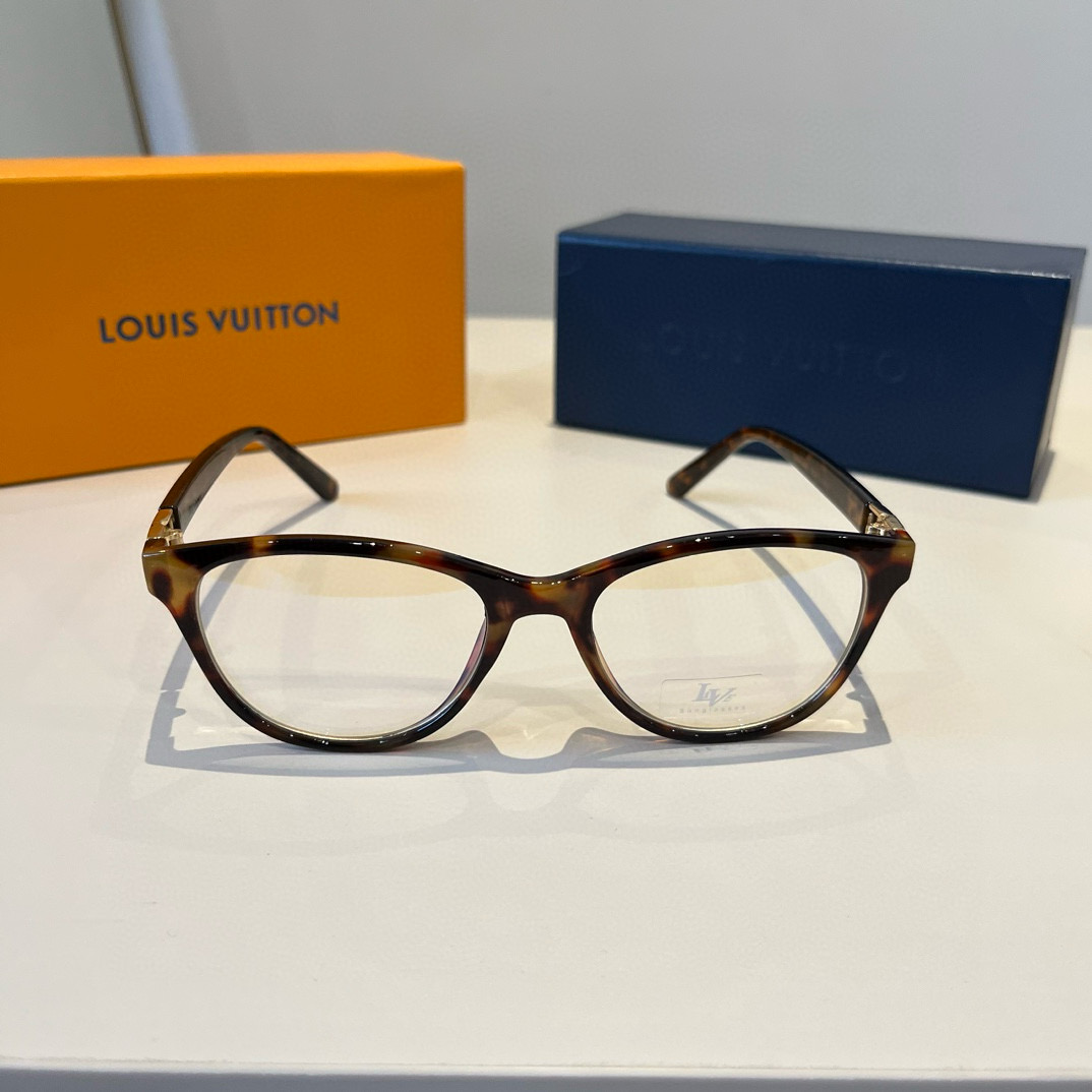 LV glasses ¥ — photo 2