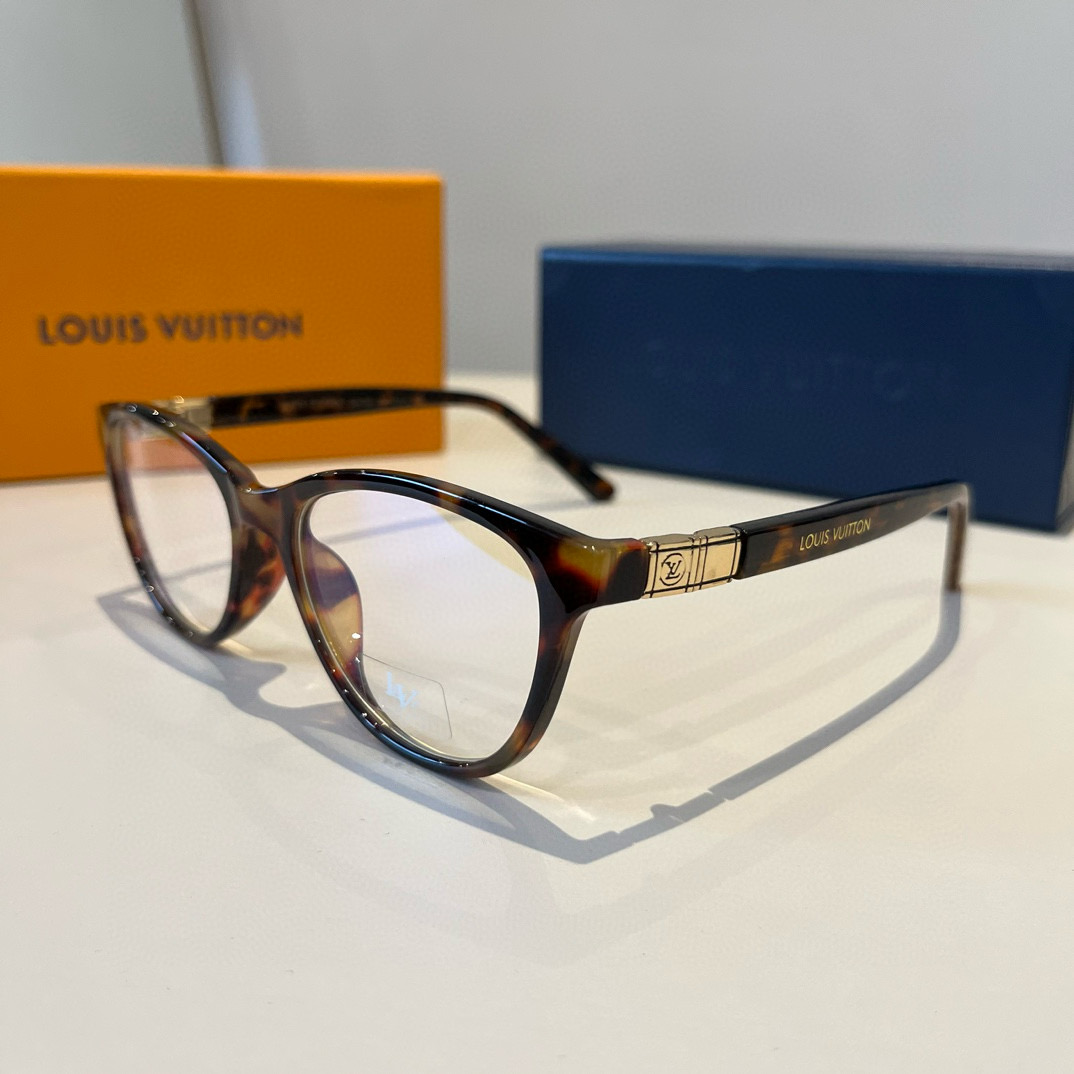 LV glasses ¥ — photo 3