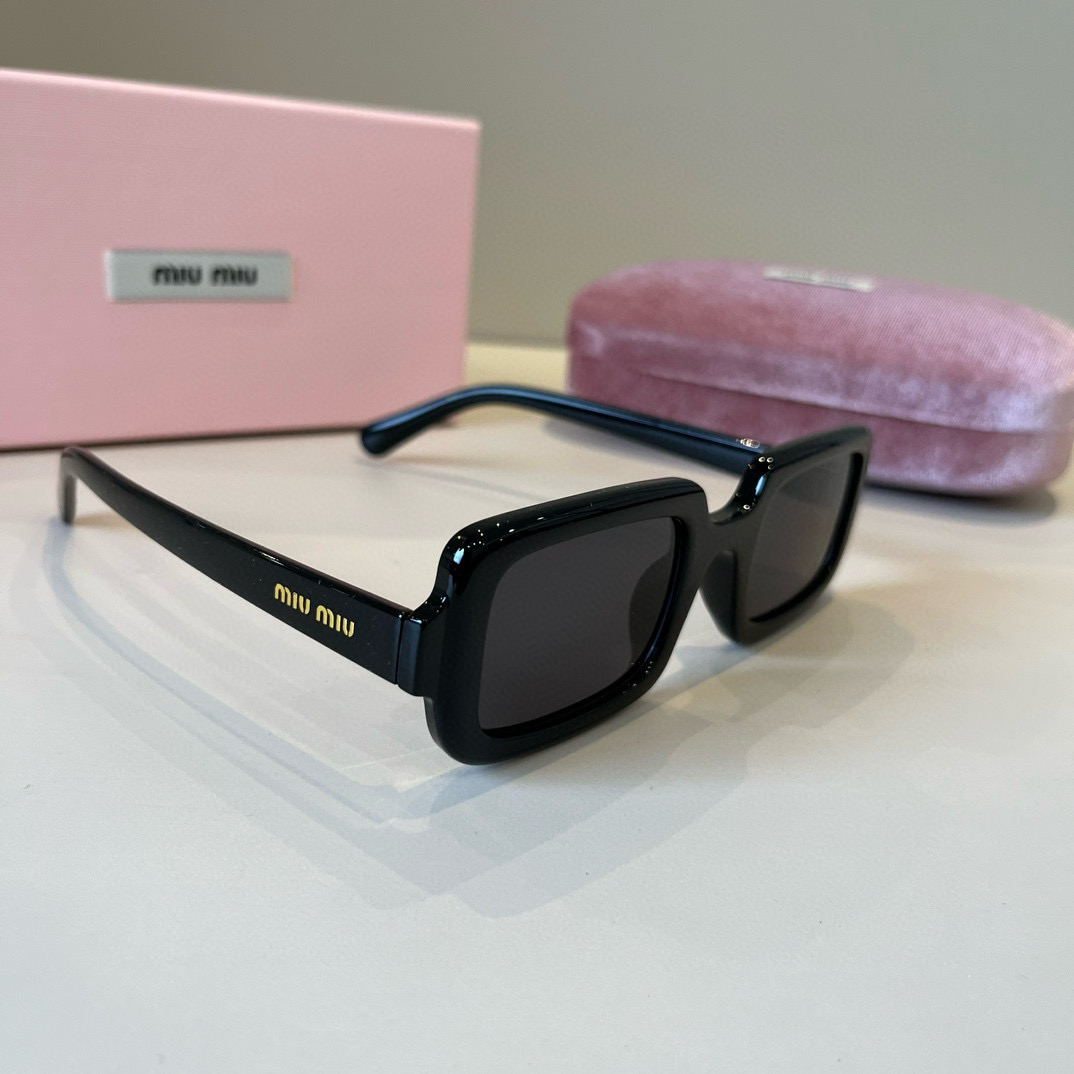 Miumiu glasses ¥