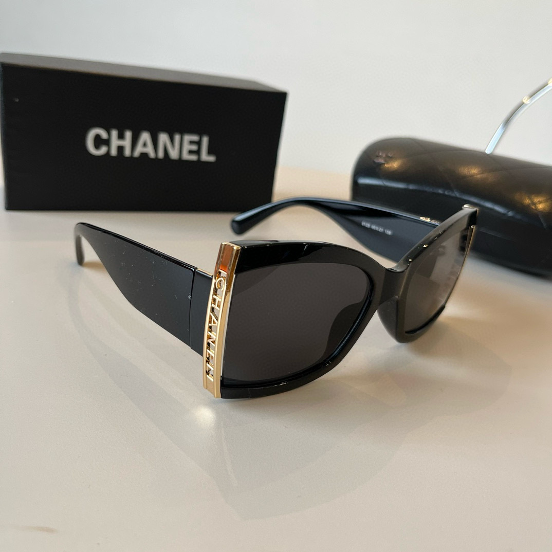 NO:355899,Chanel sunglasses round face treasure look over, super covers the fleshy face, showing the face, Xiaochuan Xiaoxiangfeng 24 new large square frame sunglasses are versatile and slim, huge and small face, big face, round face, fleshy face, one-small glasses, sunglasses, glasses, chanel19860909Chanel太阳镜圆脸宝看过来,超遮肉肉脸,显脸小川小香风24新款大方框墨镜百搭显瘦,巨显脸小 大脸,圆脸,肉肉脸一镜搞定眼镜墨镜太阳镜,眼镜,chanel,glasses