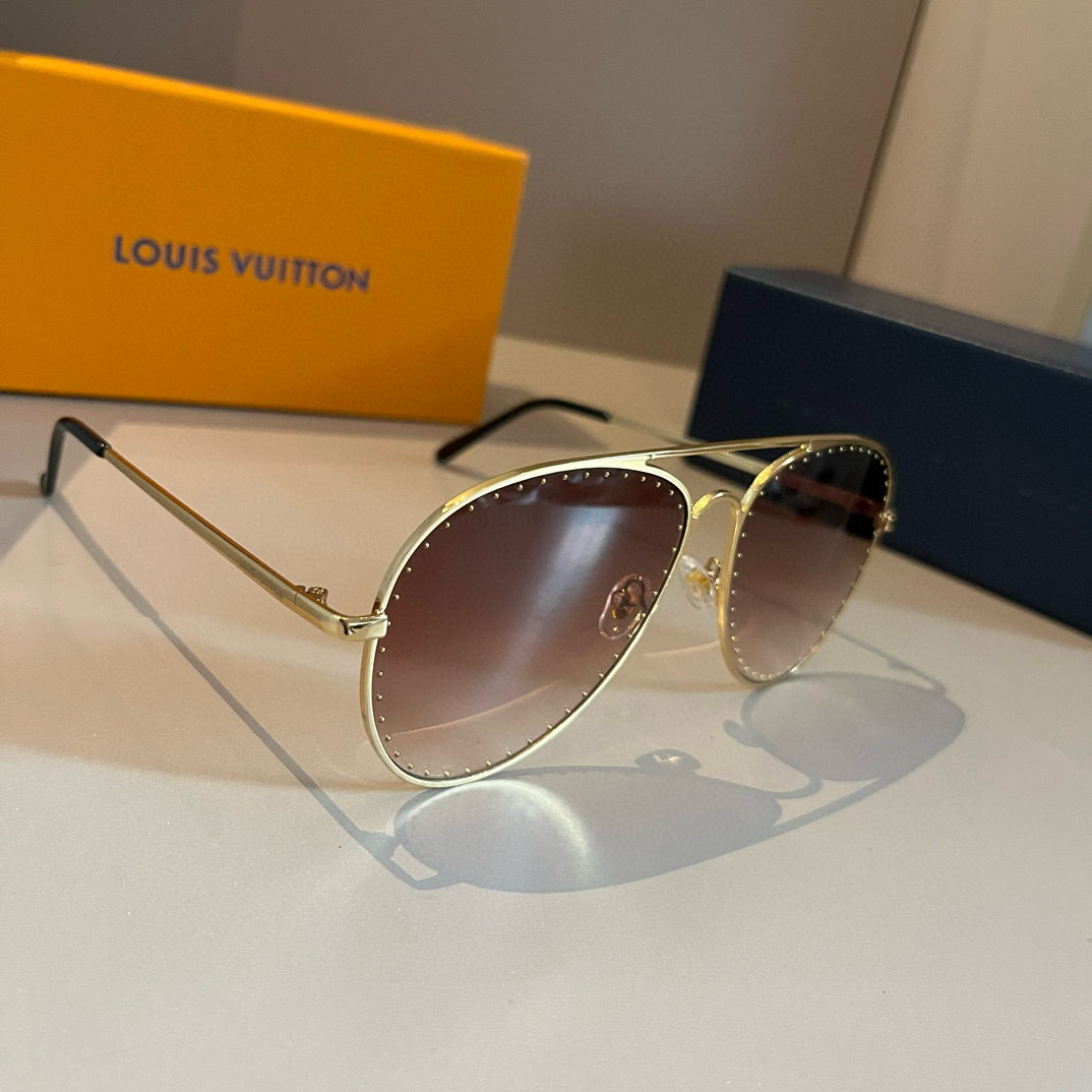 NO:355912,LV Louis Vuitton New first-time sunglasses, men and women's same style, invincible and comfortable to wear, fashion trendy style, classic metal single beam pilot toad-shaped fashionable sunglasses, glasses, louis vuitton, louis vuitton19860909LV路易威登 新款首发太阳镜 男女同款佩戴无敌舒适 时尚潮流款 经典款金属单梁飞行员蛤蟆形时尚太阳镜眼镜墨镜太阳镜,眼镜,louis vuitton,louis vuitton,glasses