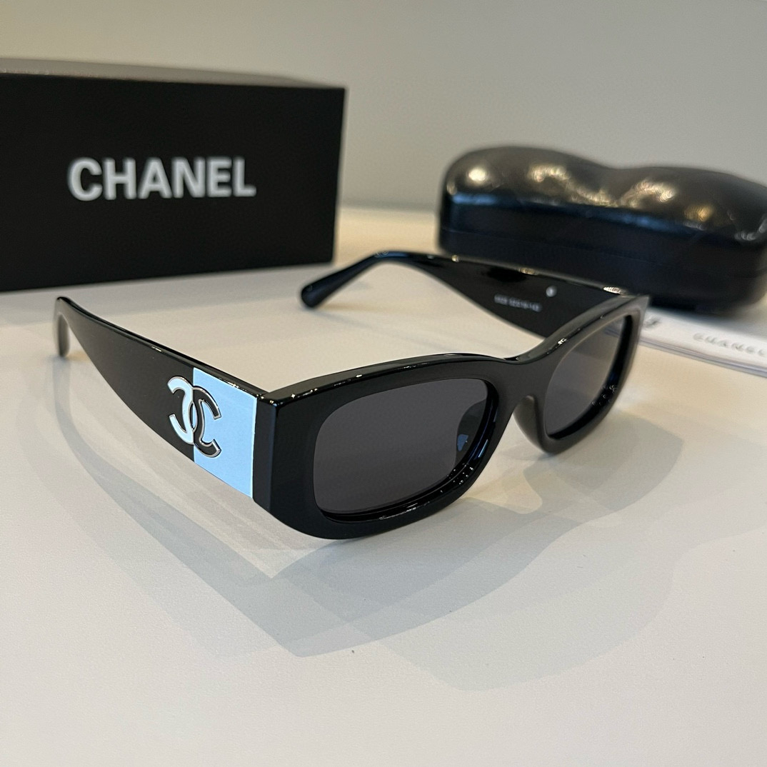 NO:358046,Chanel Chanel black and white panda sunglasses, sweet and salty frames that specifically modify the face shape!  The temple logo is also a panda design (black and white logo is particularly beautiful in glasses, sunglasses, sunglasses, glasses, chanel, chanel19860909chanel香奈儿黑白熊猫墨镜 可甜可盐镜框特别修饰脸型！ 镜腿logo还是熊猫的设计（黑白logo特别好看眼镜墨镜太阳镜,眼镜,chanel,chanel,glasses