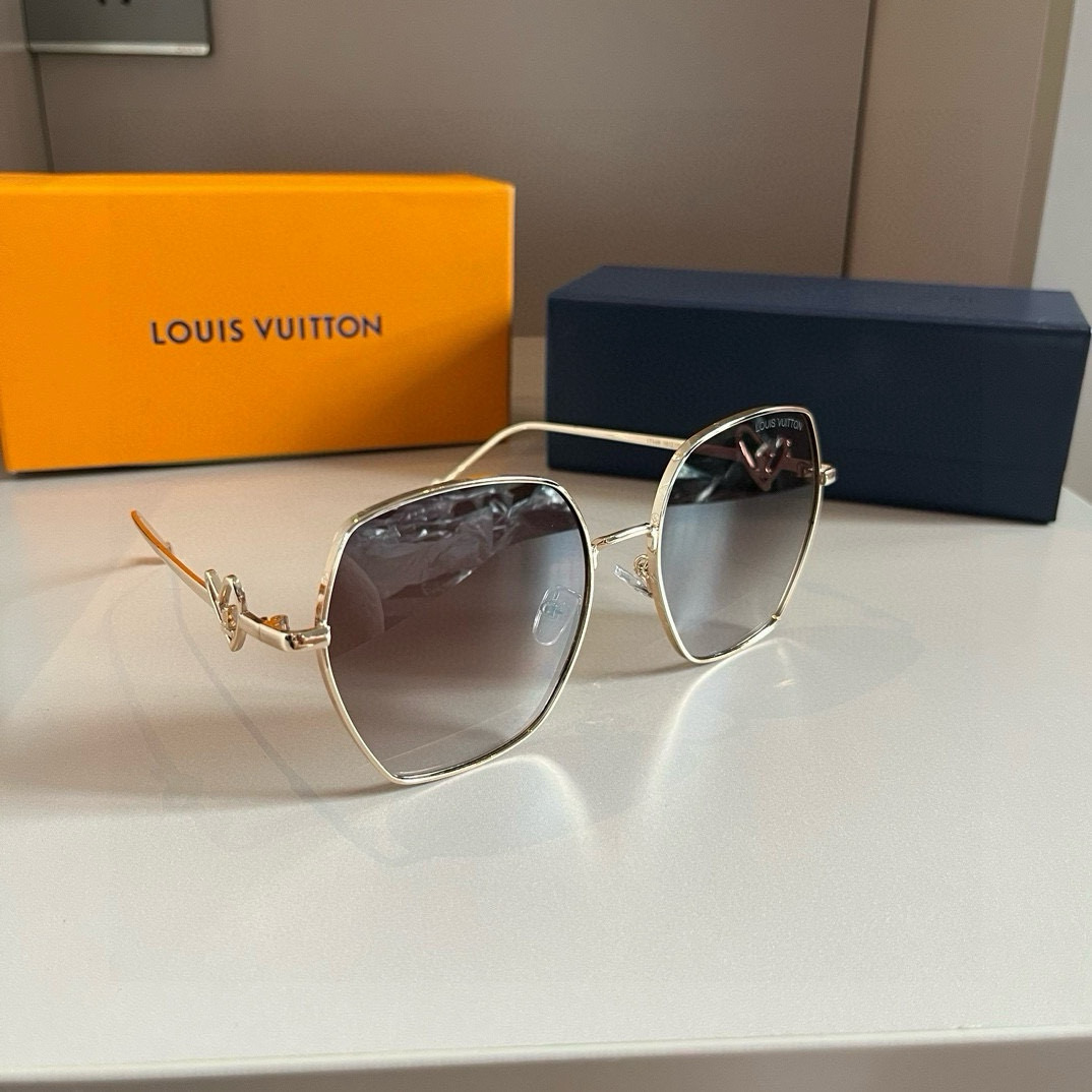 NO:360170,LV Louis Vuitton sunglasses, sunglasses, European and American fashion brand style, glasses, sunglasses, glasses, louis vuitton, louis vuitton19860909批 LV路易威登太阳镜,遮阳镜,欧美时尚大牌范,眼镜墨镜太阳镜,眼镜,louis vuitton,louis vuitton,glasses