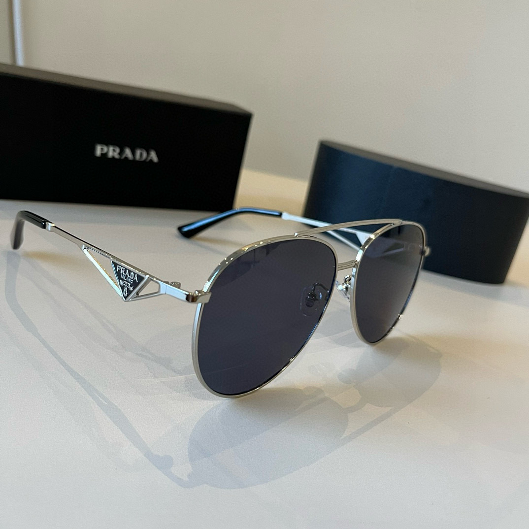 NO:359488,PRADA is made by the world-class master. Sun sunglasses high-end trendy and fashionable versatile men women's versatile face-slimming sunglasses high quality!  Driving sunglasses!  glasses sunglasses sunglasses, glasses, prada, prada19860909PRADA 普拉达 界级大师制造. 太阳墨镜 高档 潮流时尚百搭男士 女士款百搭瘦脸太阳镜 高品质 ！开车太阳镜 ！眼镜墨镜太阳镜,眼镜,prada,prada,glasses
