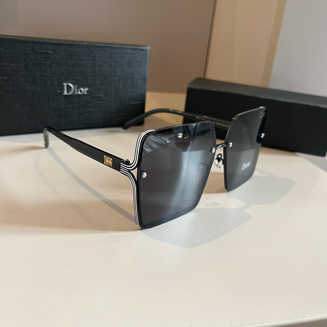 NO:359489,Dior new sunglasses, polarizers can be salty or sweet, beautiful, glasses, sunglasses, glasses, dior, dior19860909Dior迪奥新款太阳墨镜,偏光镜可盐可甜,美爆了,眼镜墨镜太阳镜,眼镜,dior,dior,glasses