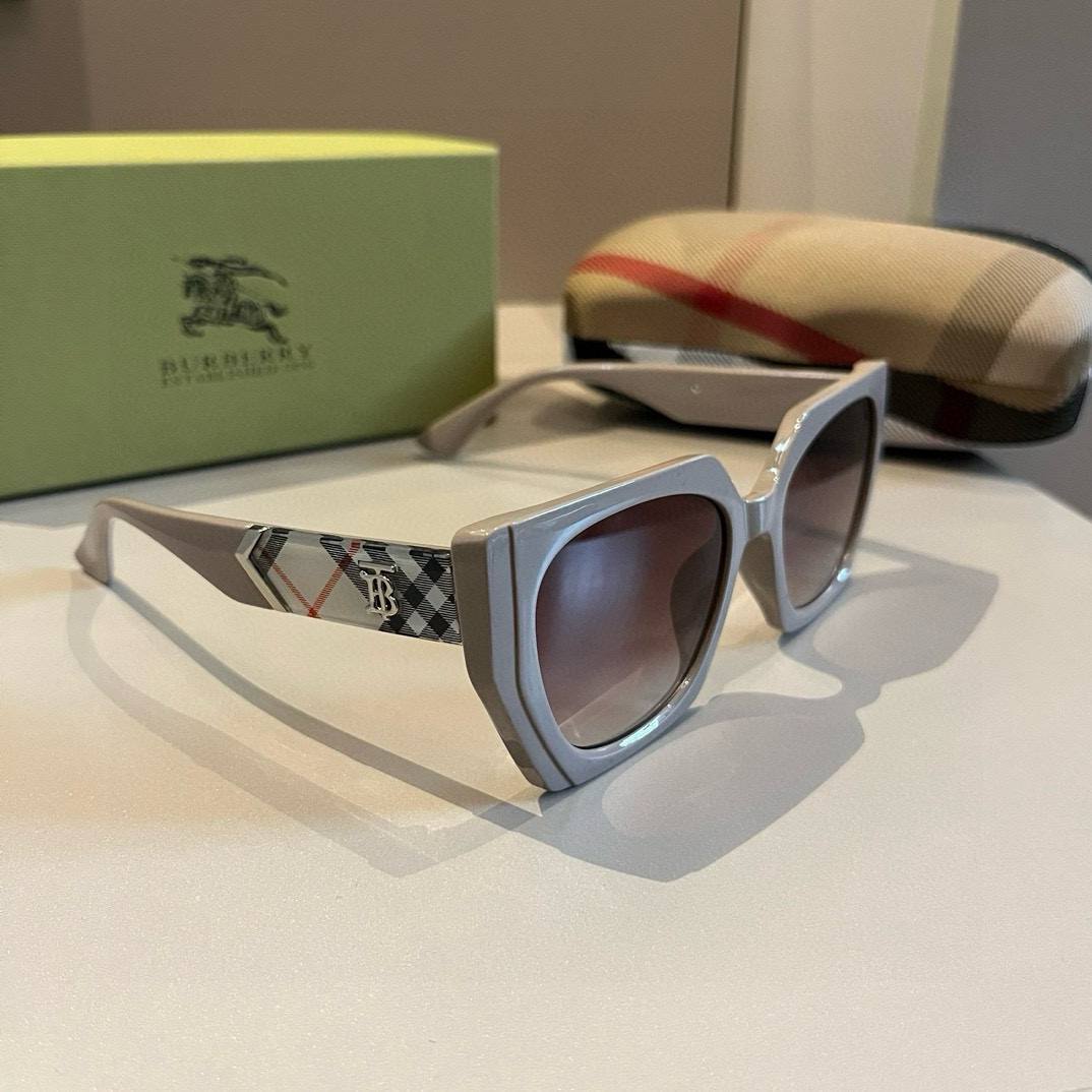 NO:359577,【BURBERR】Burberry men and women sunglasses international brand official website same style atmospheric fashion comfortable wearing glasses sunglasses, glasses, burberry, burberry, burberry19860909【BURBERR】巴宝莉男女款太阳眼镜国际大牌范官网同款 大气 时尚 佩戴舒适 眼镜墨镜太阳镜,眼镜,burberry,burberry,glasses